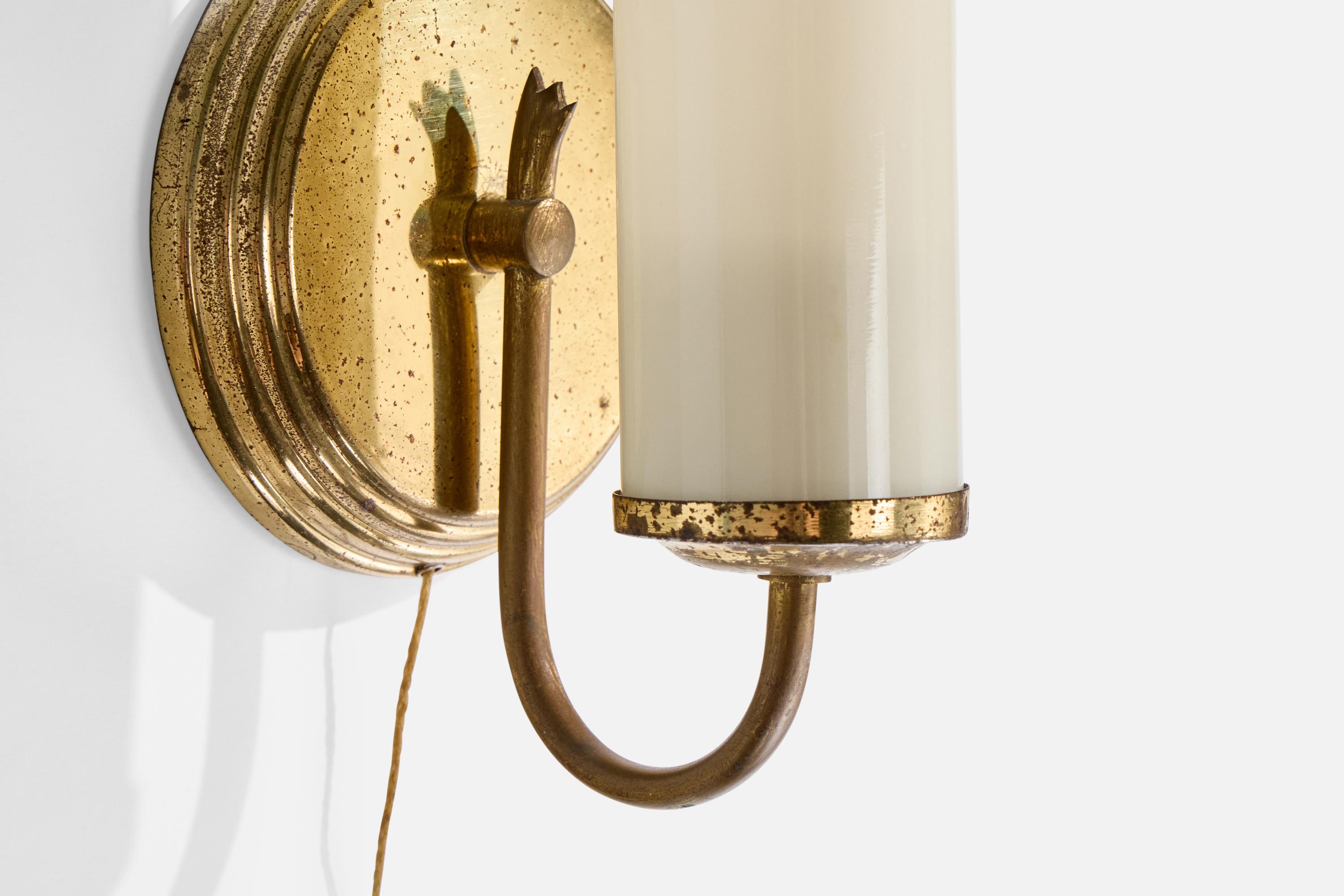 Austrian Designer, Wall Light, Brass, Glass, Austria, 1950s For Sale 1