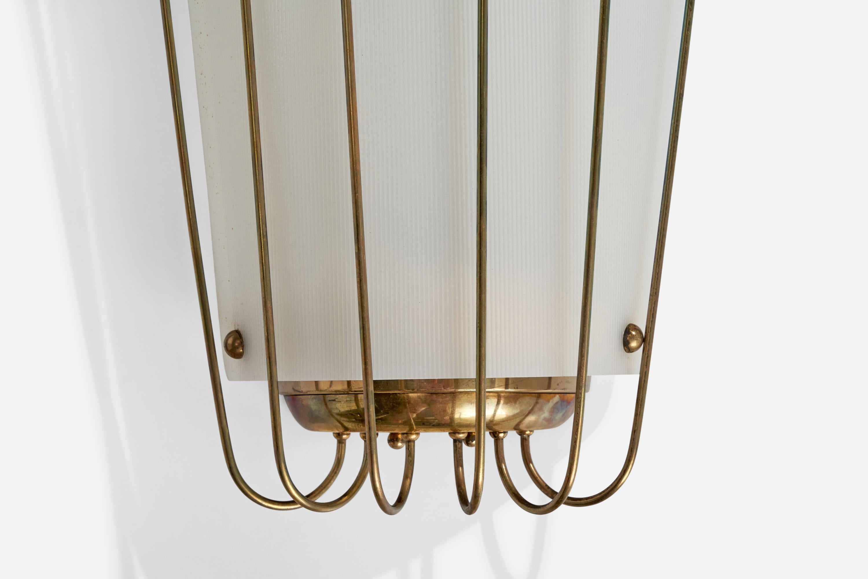 Österreichischer Designer, Wandleuchten, Messing, Acryl, Österreich, 1950er Jahre im Angebot 5