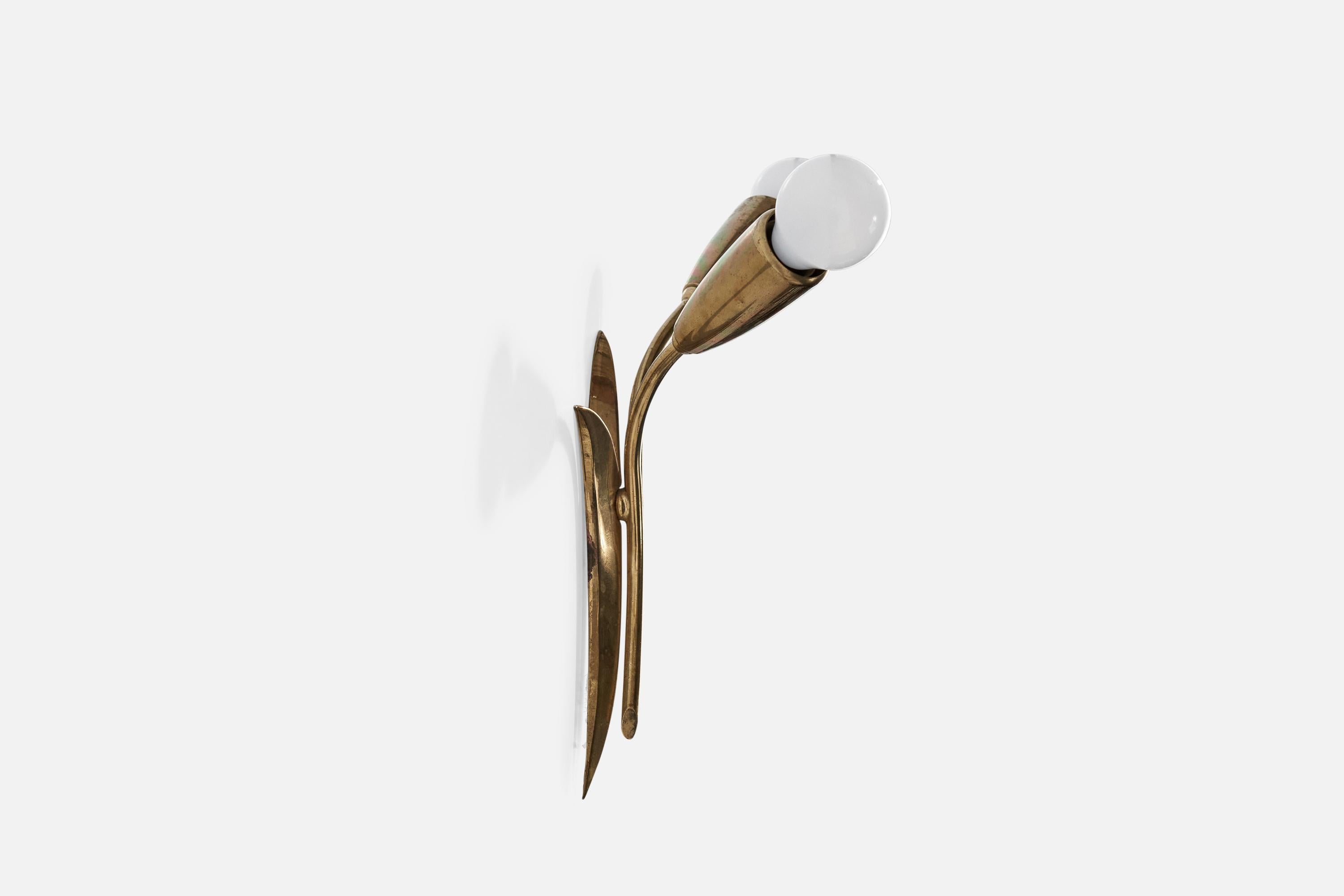 Milieu du XXe siècle Designer autrichien, lampes murales, laiton, Autriche, années 1950 en vente