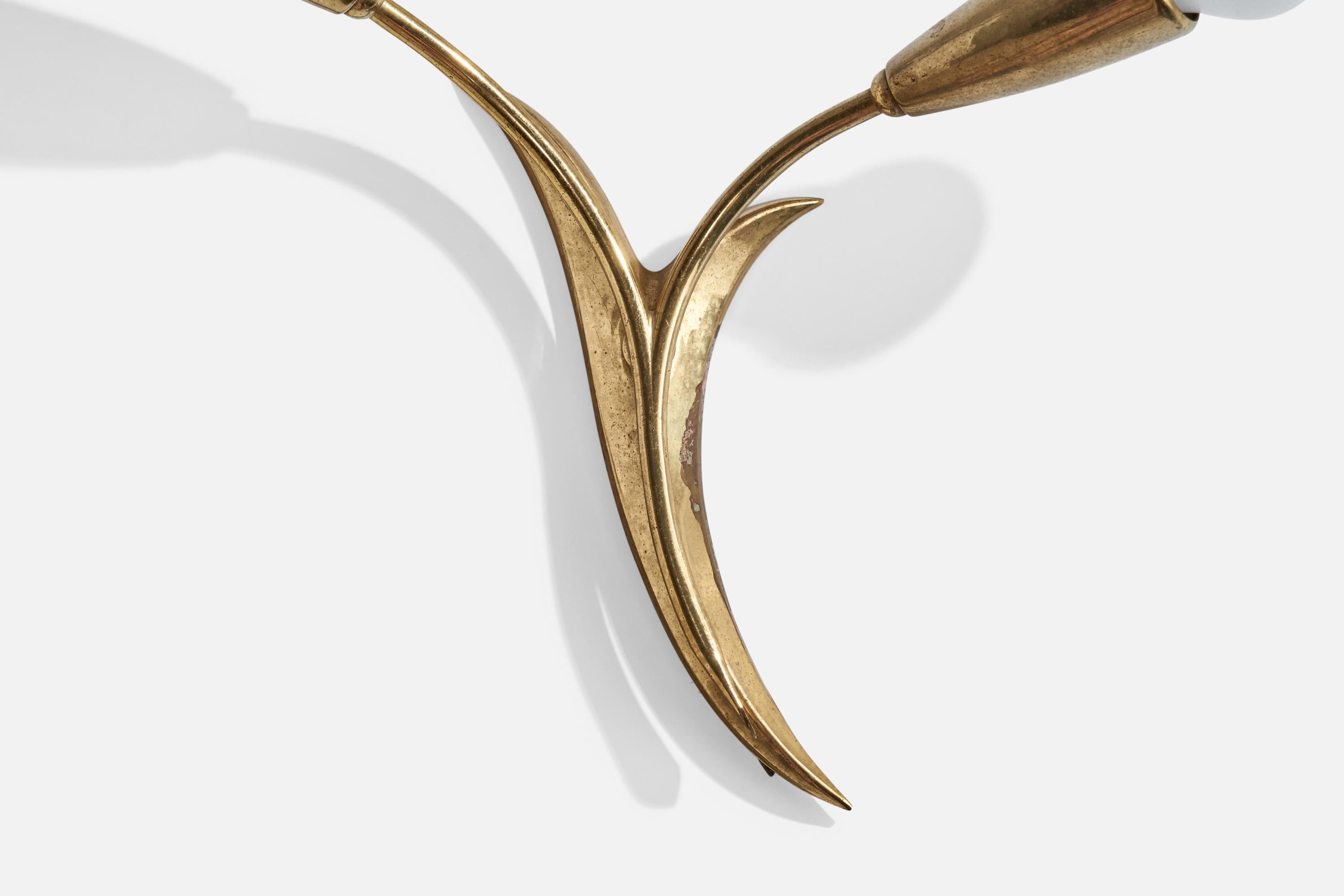 Laiton Designer autrichien, lampes murales, laiton, Autriche, années 1950 en vente