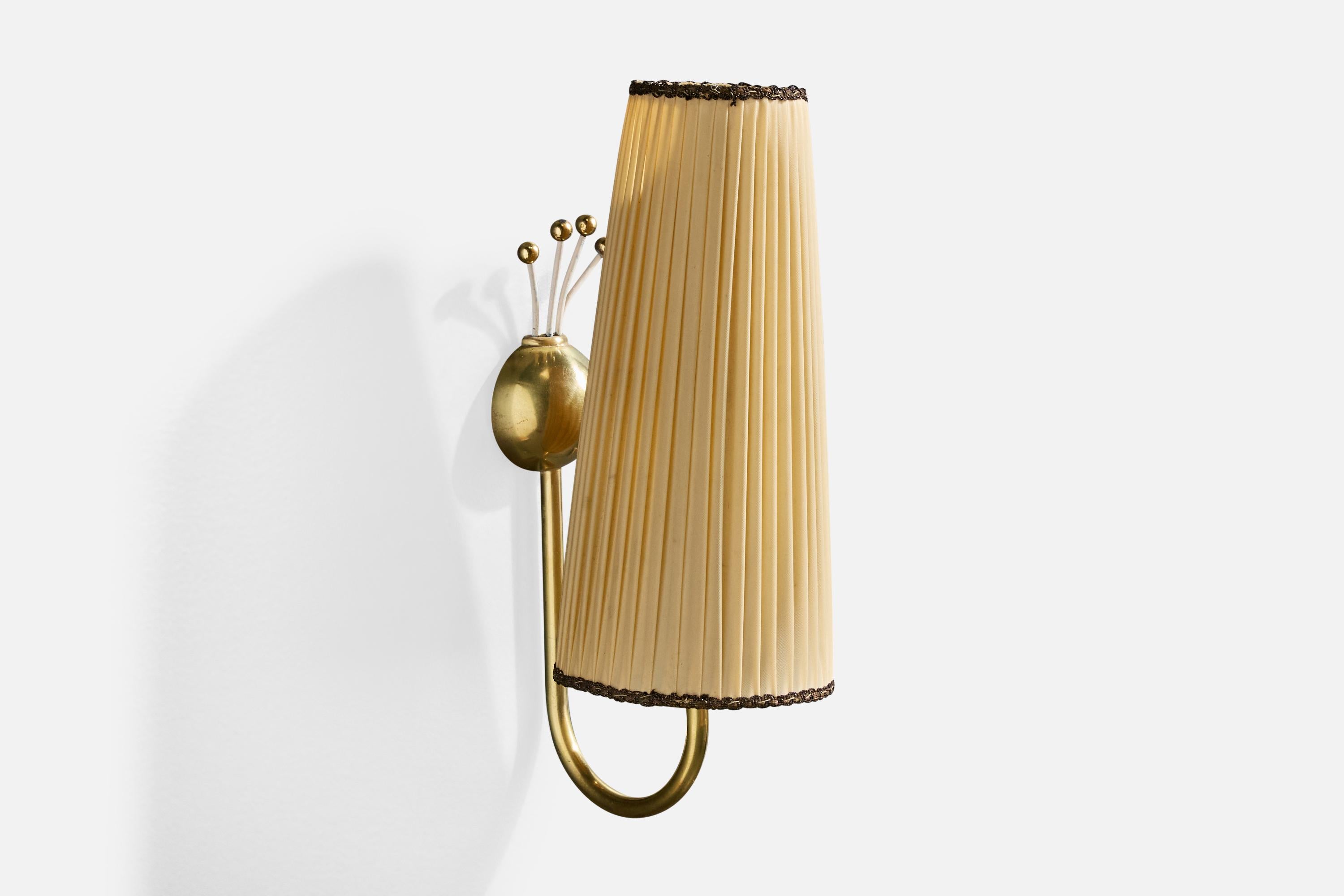 Österreichischer Designer, Wall Lights, Messing, Stoff, Österreich, 1950er Jahre im Zustand „Gut“ im Angebot in High Point, NC