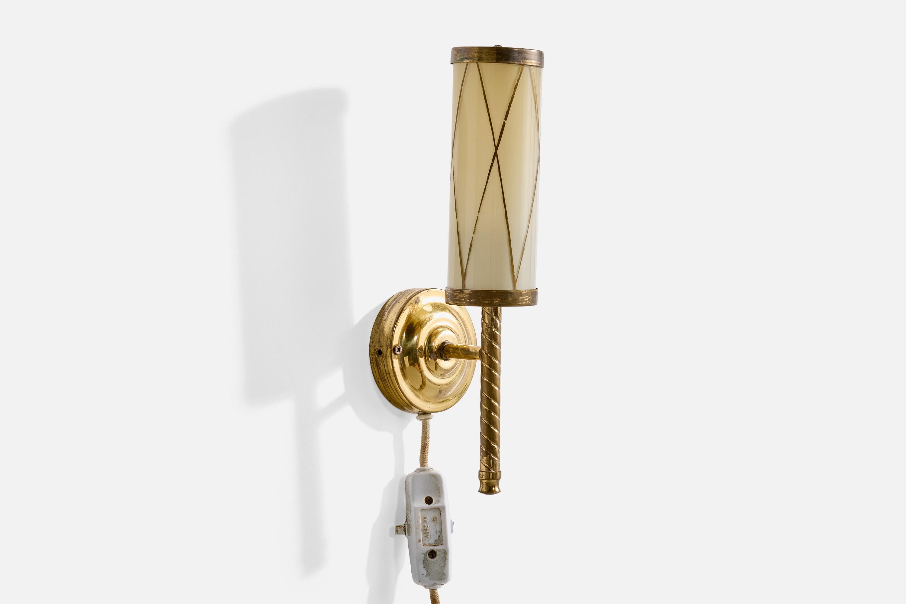 Autrichien Design/One, Lights, laiton, verre, Autriche, années 1950 en vente