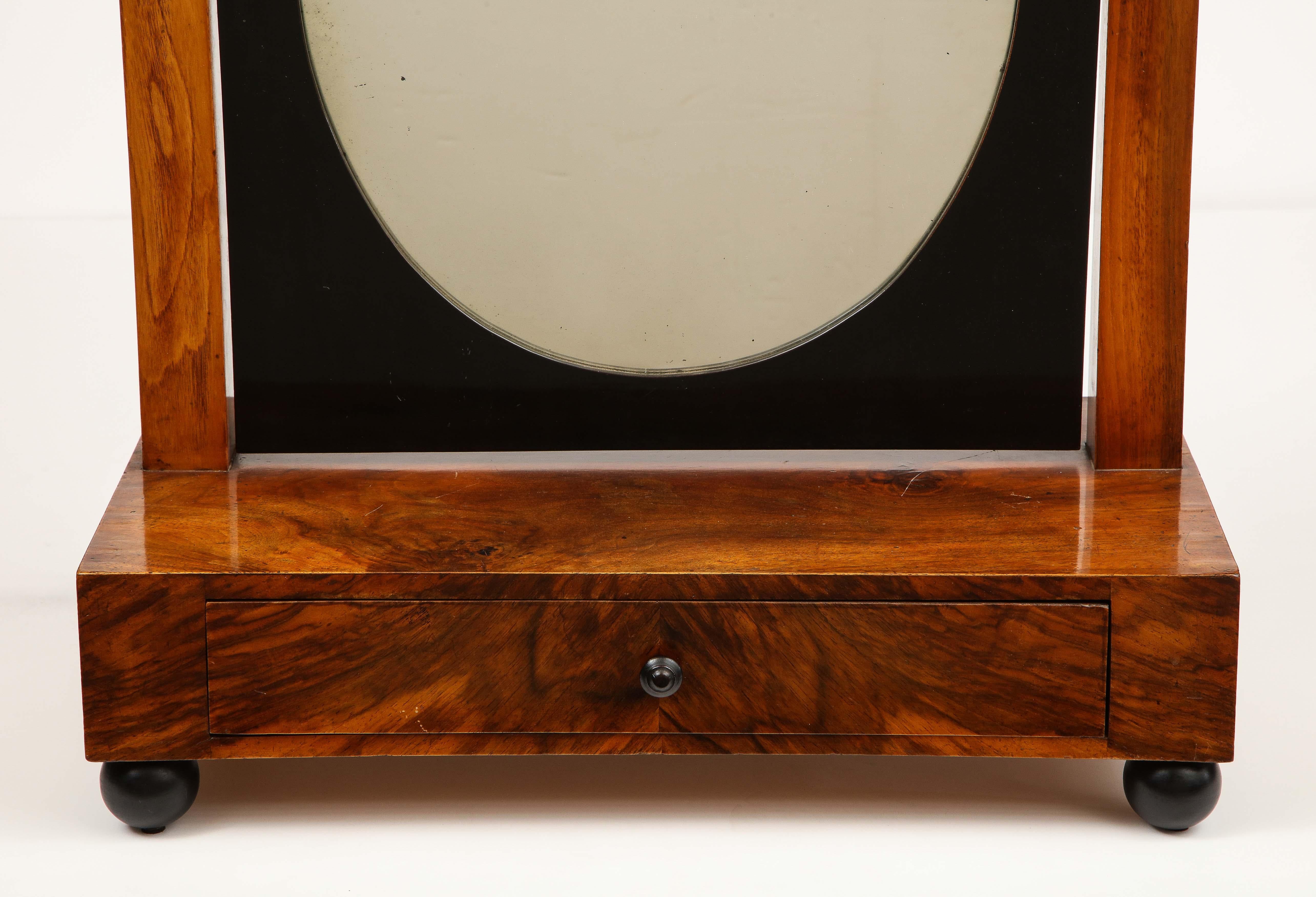 Austrian Dressing Table Mirror, circa 1830 In Good Condition For Sale In New York, NY
