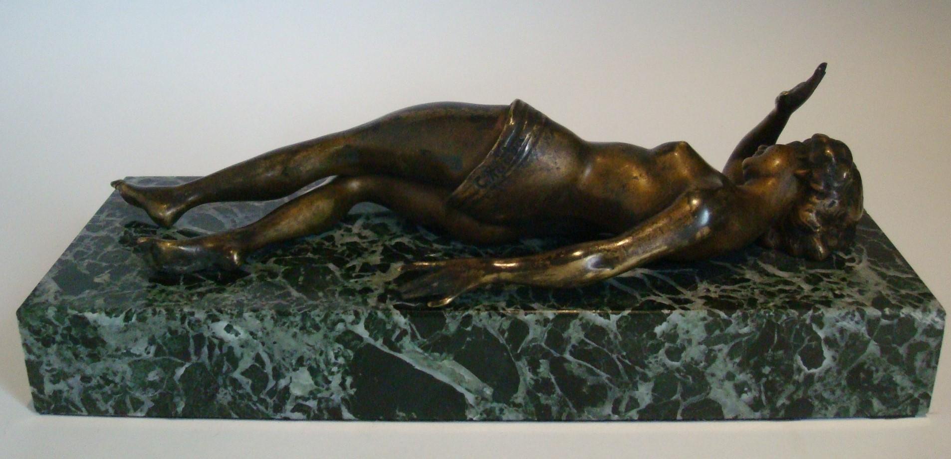 Austrian Erotic Bronze Nude/Erotic Woman Cigar Cutter, 1910 In Good Condition In Buenos Aires, Olivos