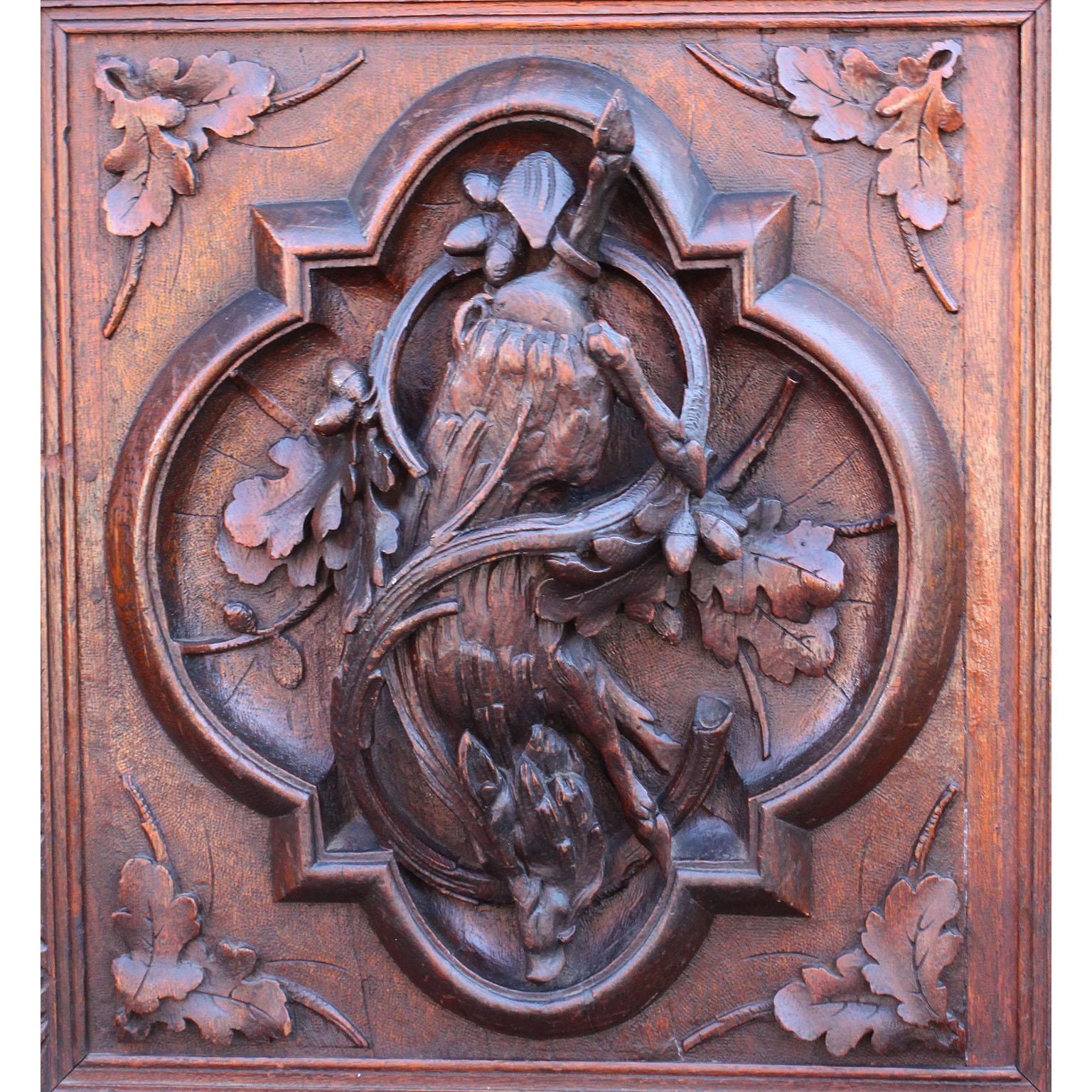 Glass Austrian-German 19th Century Carved Walnut Black-Forest Hunt Credenza Bookcase For Sale