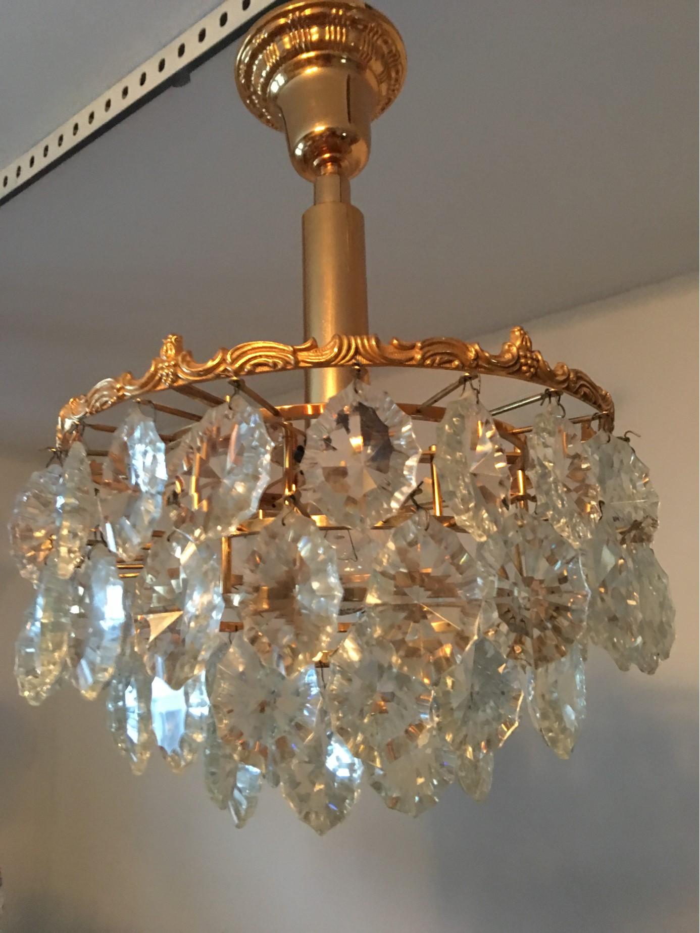 Austrian Gilded and Four-Tiered Bakalowits Style Chrystal Pendant, 1960s For Sale 2