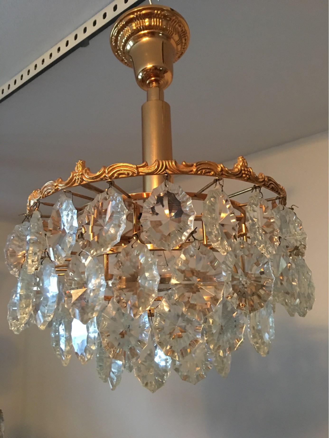 Austrian Gilded and Four-Tiered Bakalowits Style Chrystal Pendant, 1960s For Sale 3