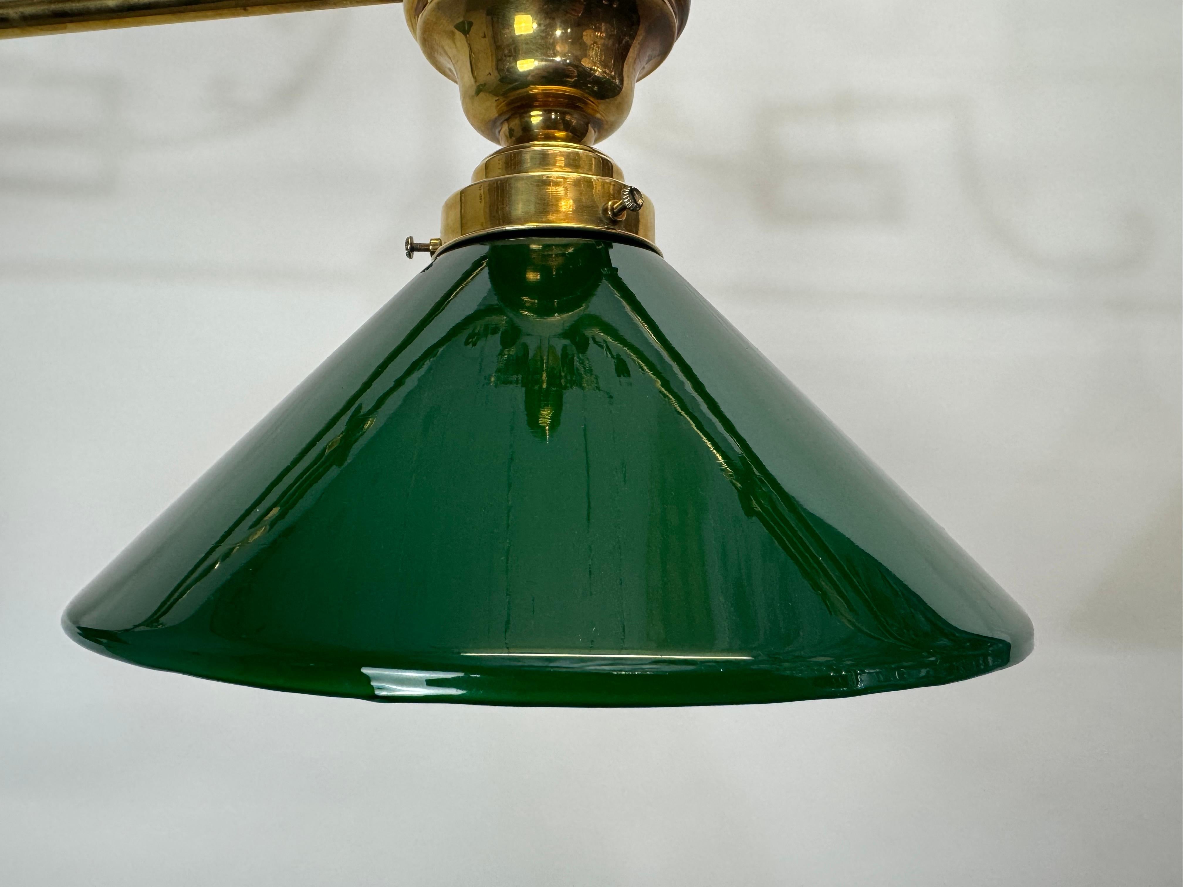 Lustre de bibliothèque autrichien en laiton doré, Vienne, vers 1900 en vente 7