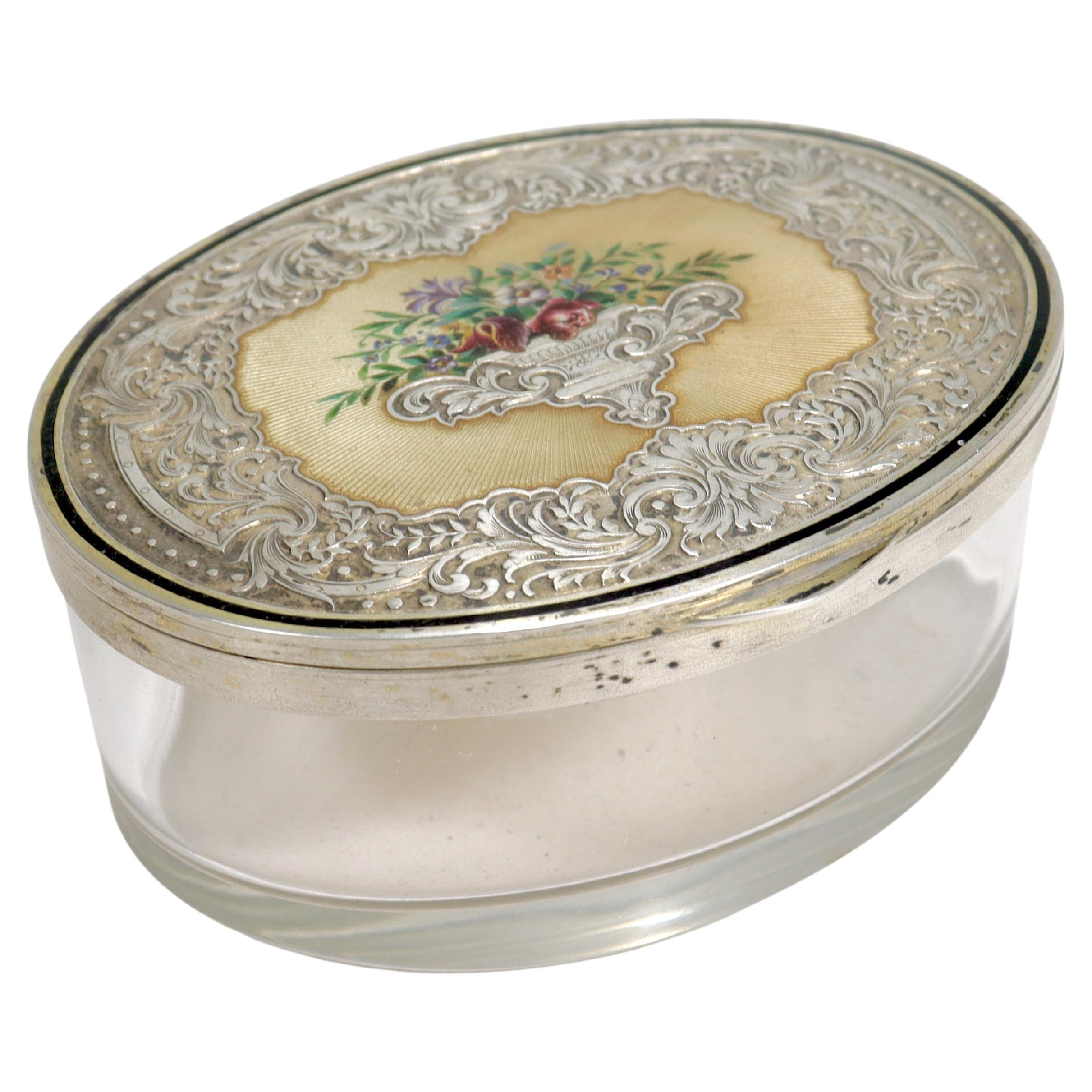 Boîte de table ou commode autrichienne guillochée en argent et verre émaillé
