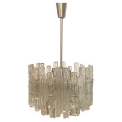 Lampadario austriaco in vetro di ghiaccio di J.T. Kalmar, anni '60