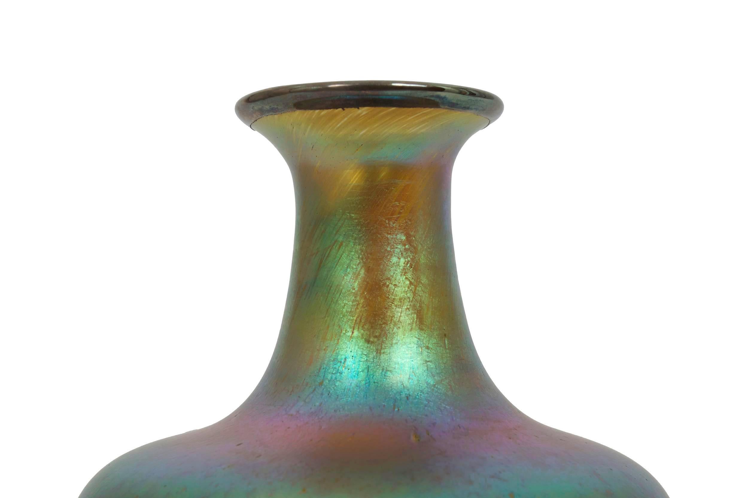 Austrian Iridescent Glass Loetz att. Vase w/ Silver Overlay by La Pierre c. 1900 For Sale 11