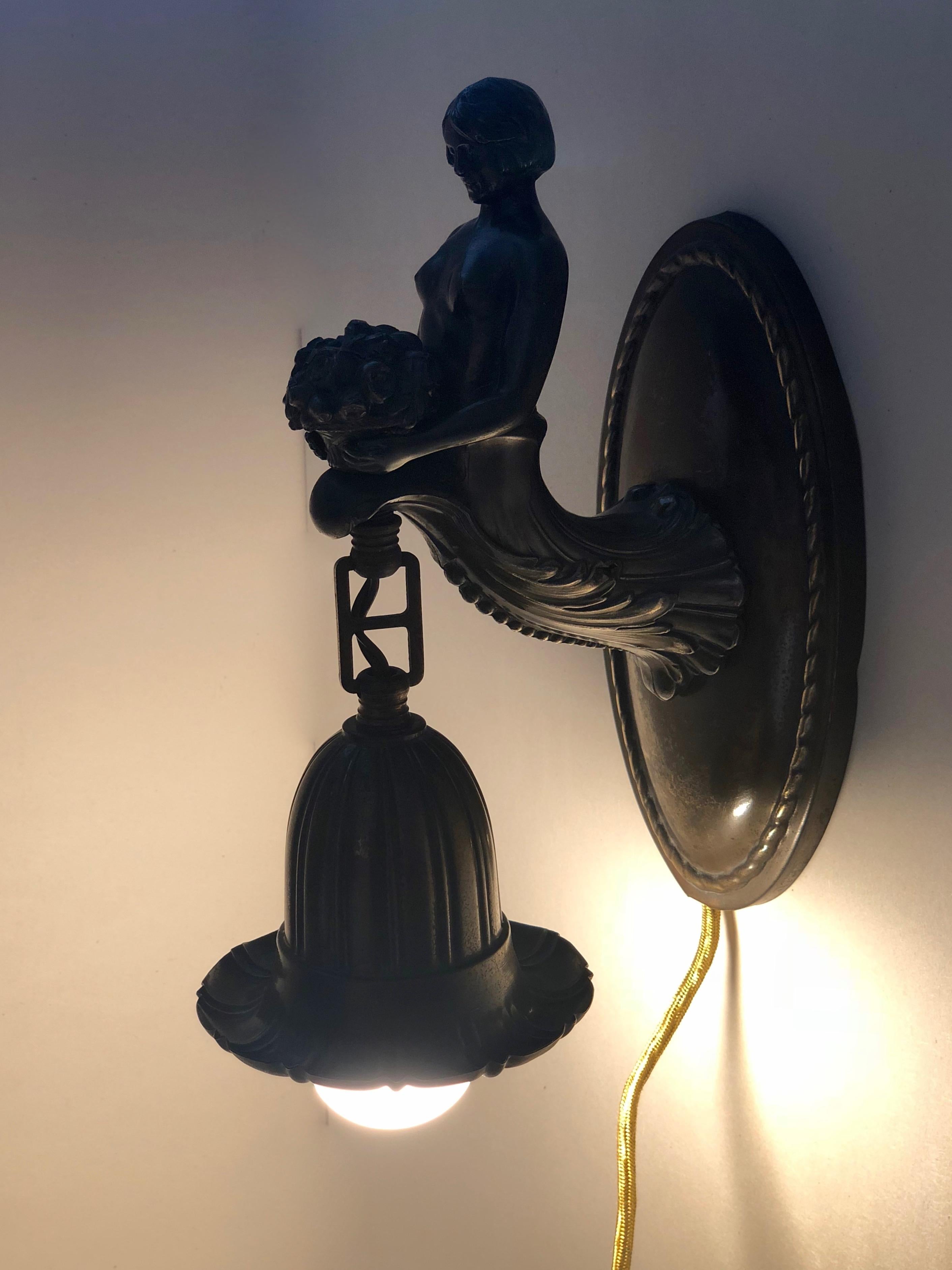 Austrian Jugendstil Bronze Wall Sconce with a Torso of a Women Holding a Bouquet 2