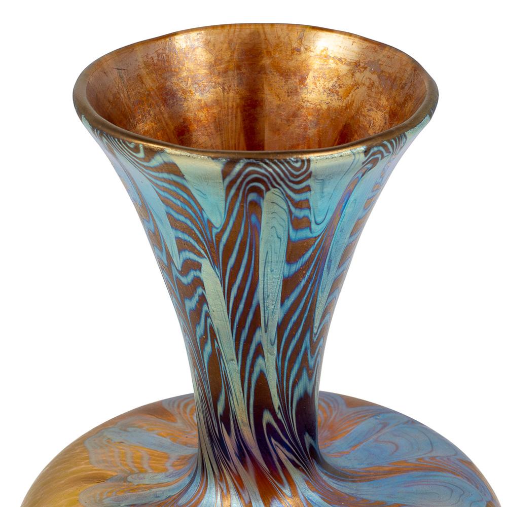 Early 20th Century Austrian Jugendstil Loetz Mouth-blown Glass Vase Dekor Argus, circa 1902 For Sale