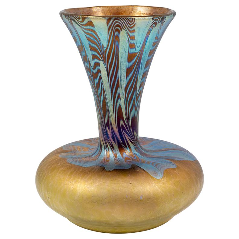 Austrian Jugendstil Loetz Mouth-blown Glass Vase Dekor Argus, circa 1902 For Sale