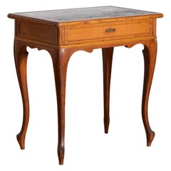 Mesa auxiliar de escritorio estilo LXV austriaco de nogal claro y tapa de cuero, S. XIX-XX