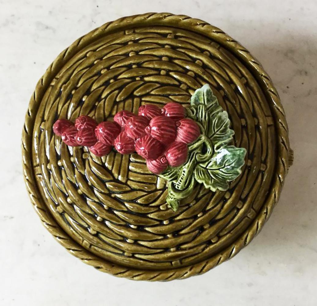 Rustic Austrian Majolica Gooseberries Basket, circa 1920 For Sale