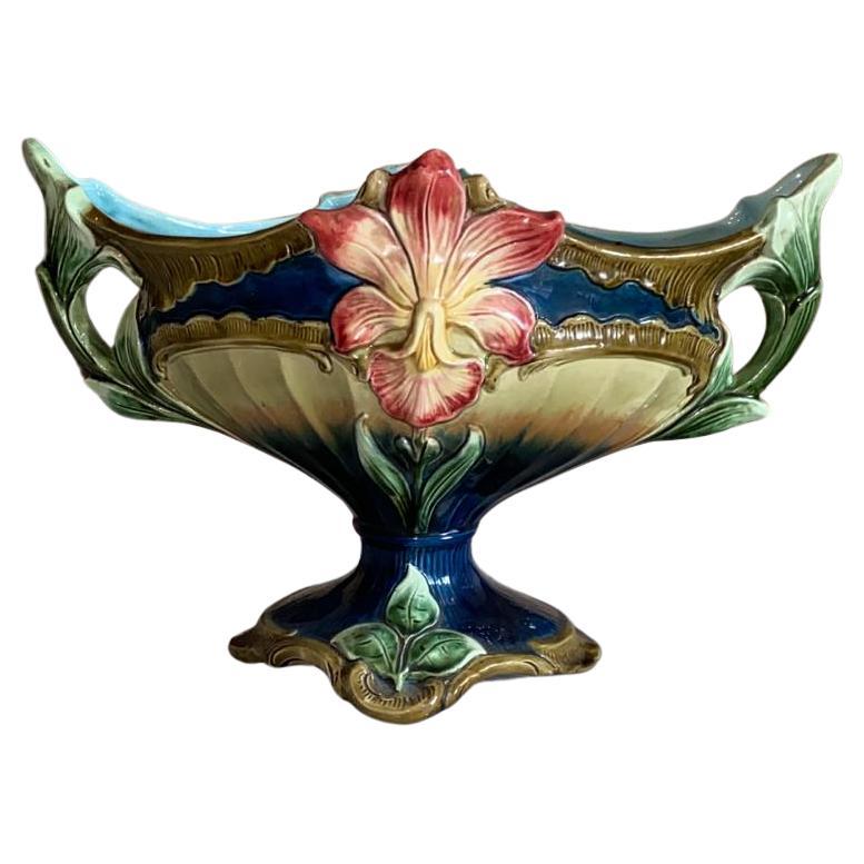 Autrichien Jardinière autrichienne à lys en majolique Greiner & Sohn, vers 1900 en vente
