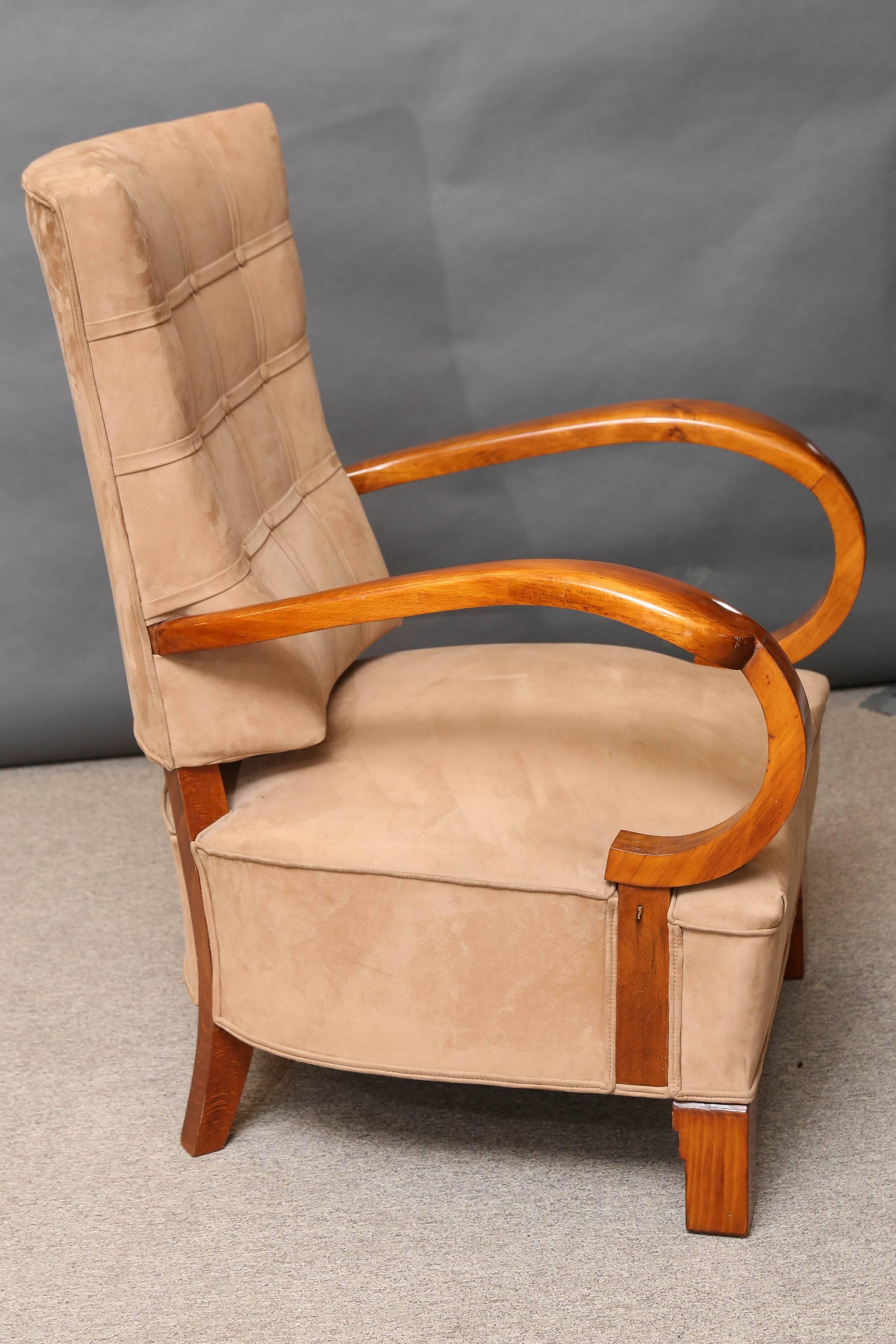 Austrian Mid-Century Chair and Foot Rest in Walnut In Excellent Condition For Sale In Houston, TX