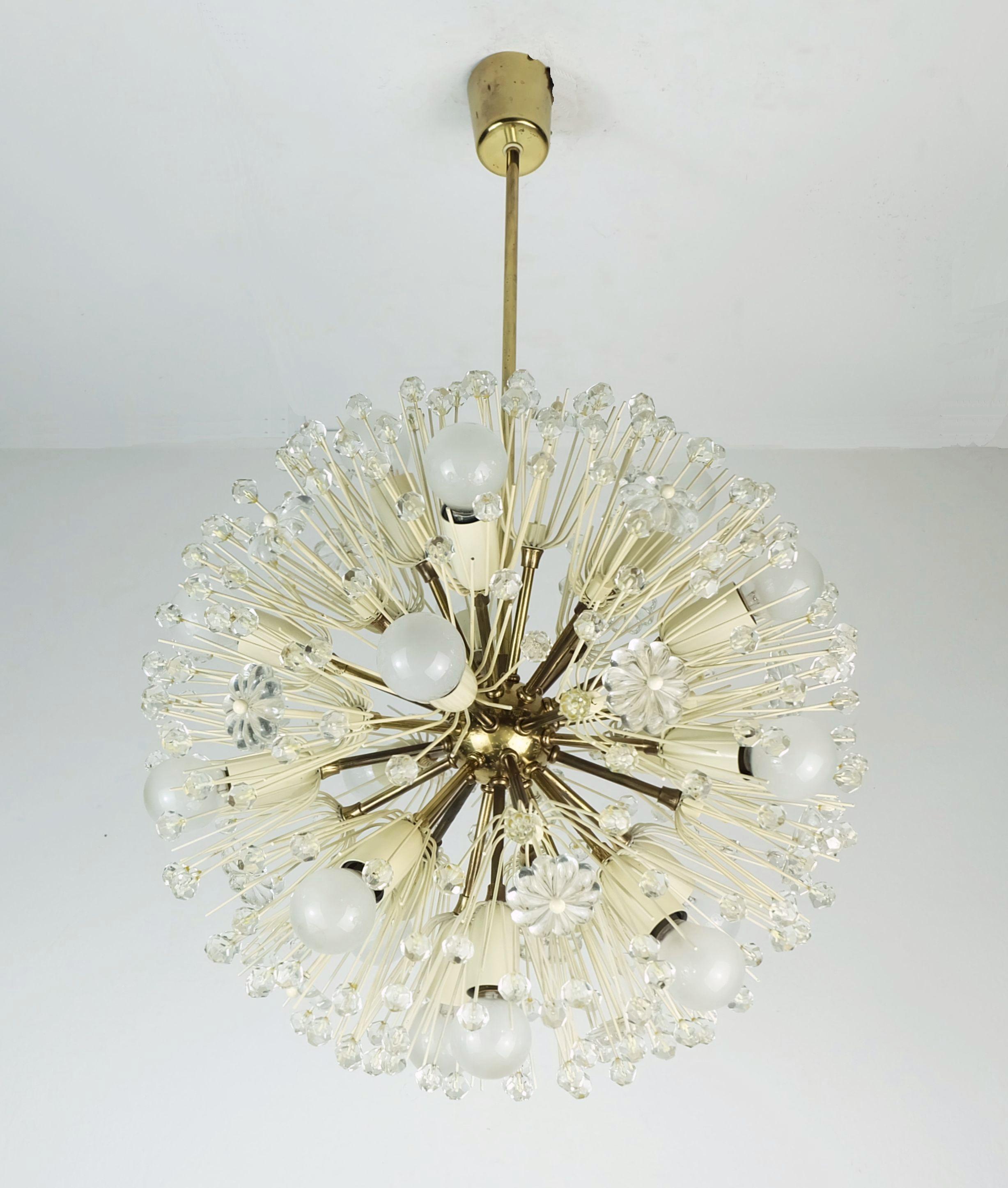 Mid-Century moderno lampada a sospensione austriaca di metà secolo Emil Stejnar CHANDELIER, dandelion sputnik ceil in vendita