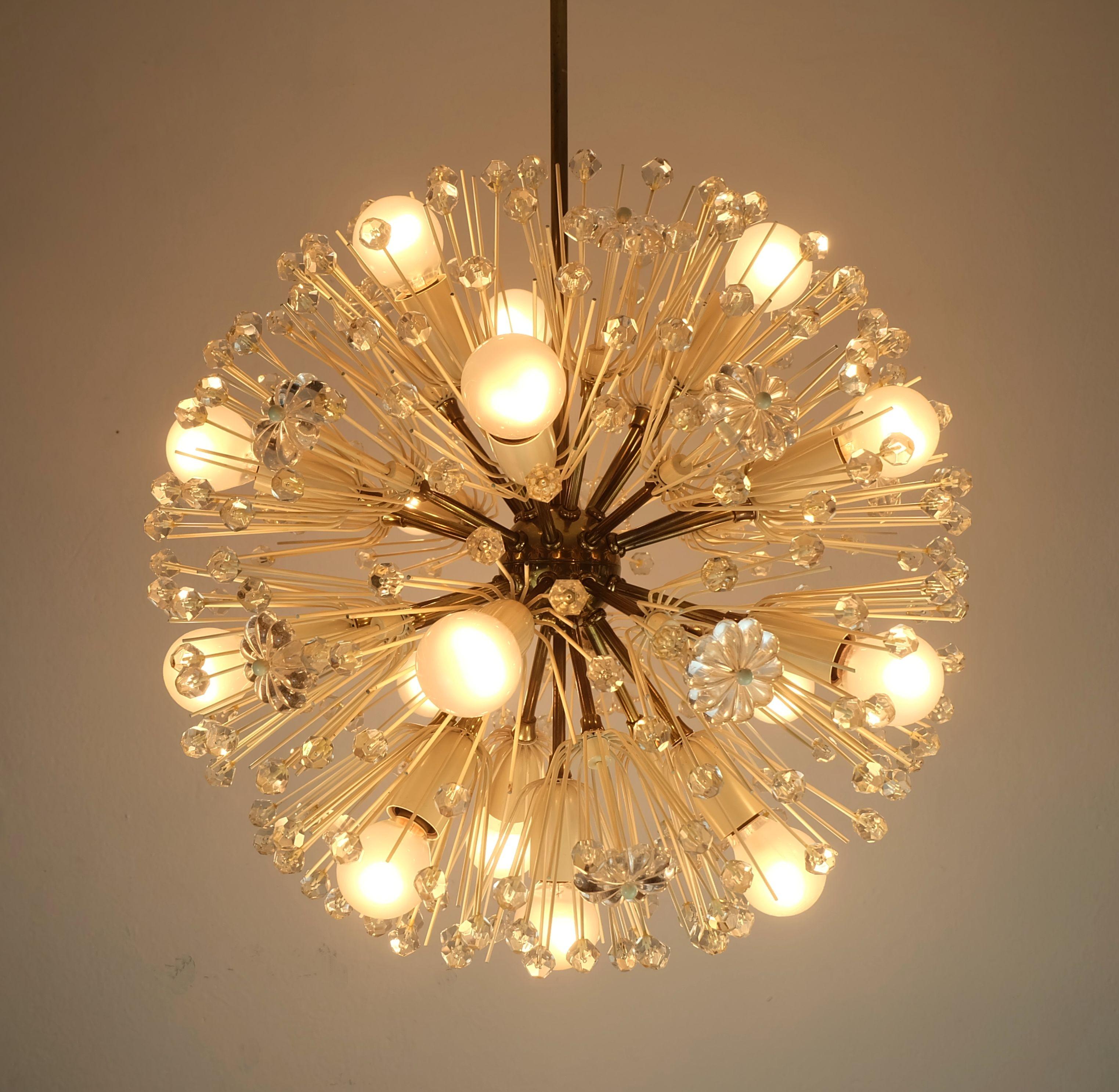 lampada a sospensione austriaca di metà secolo Emil Stejnar CHANDELIER, dandelion sputnik ceil in vendita 2