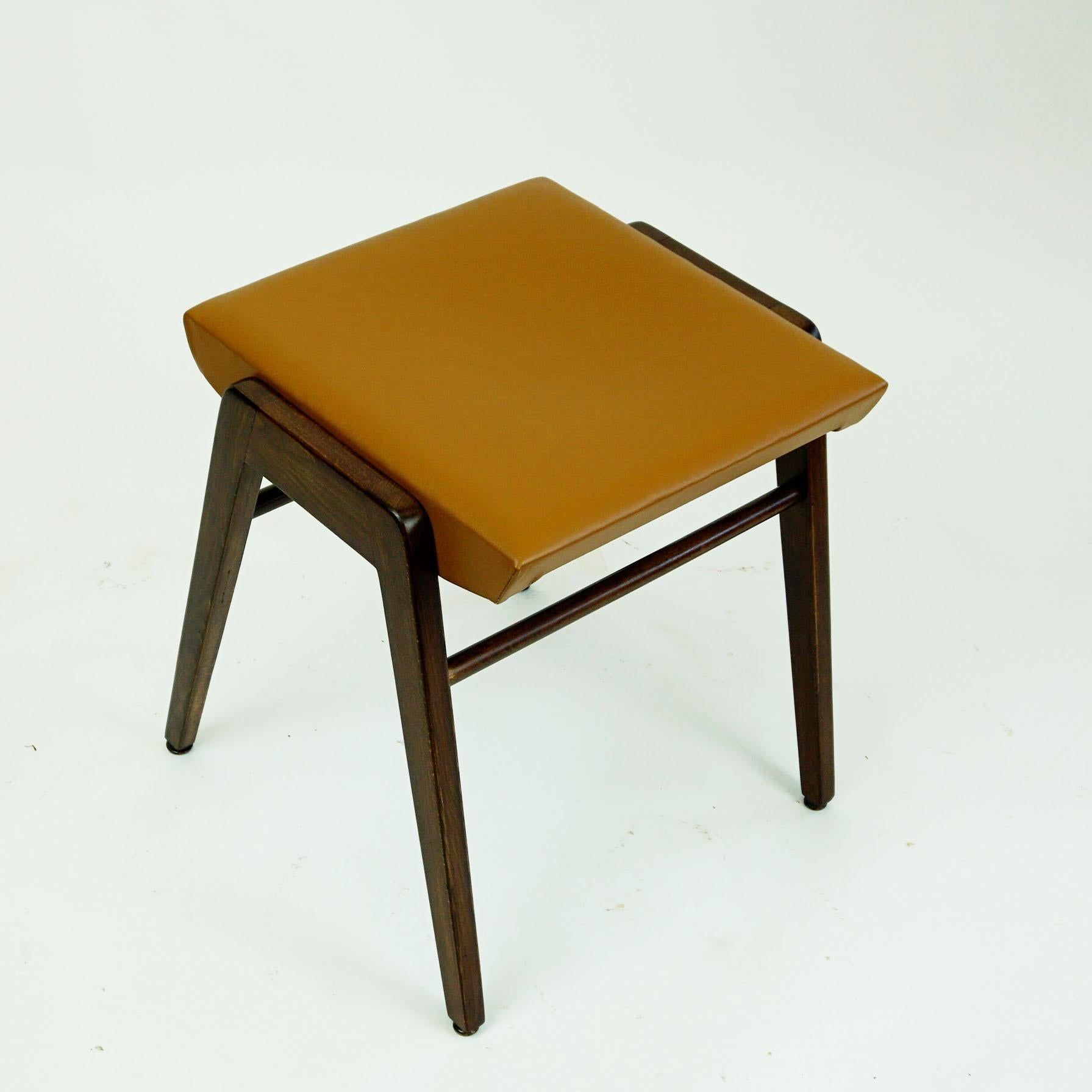 Austrian Midcentury Beech and Cognac Brown Leather Stool by Franz Schuster 2