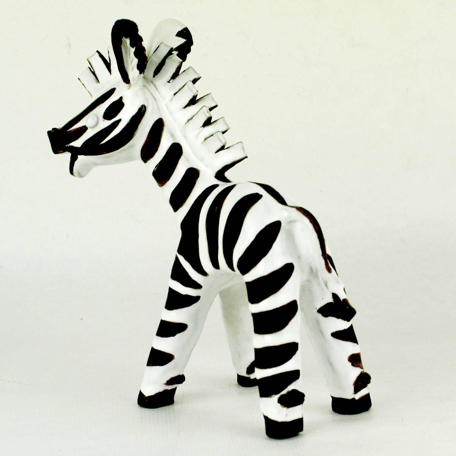 Austrian Midcentury Black and White Glazed Ceramic Zebra by Leopold Anzengruber In Excellent Condition In Vienna, AT