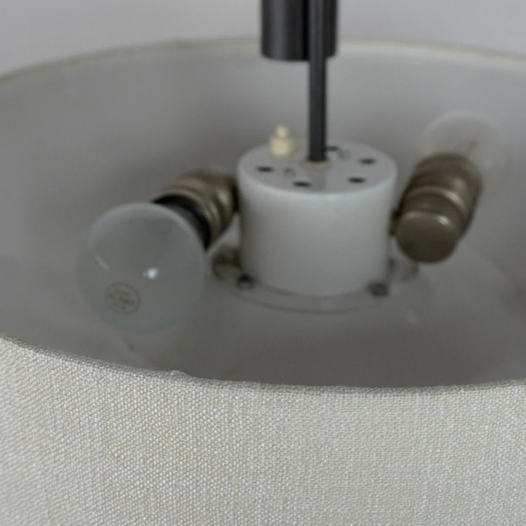 Autrichien Midcentury  Contrepoids en métal noir  Lampe suspendue par J.T. Kalmar en vente 4