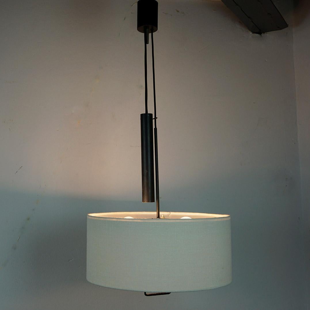 Autrichien Midcentury  Contrepoids en métal noir  Lampe suspendue par J.T. Kalmar en vente 6