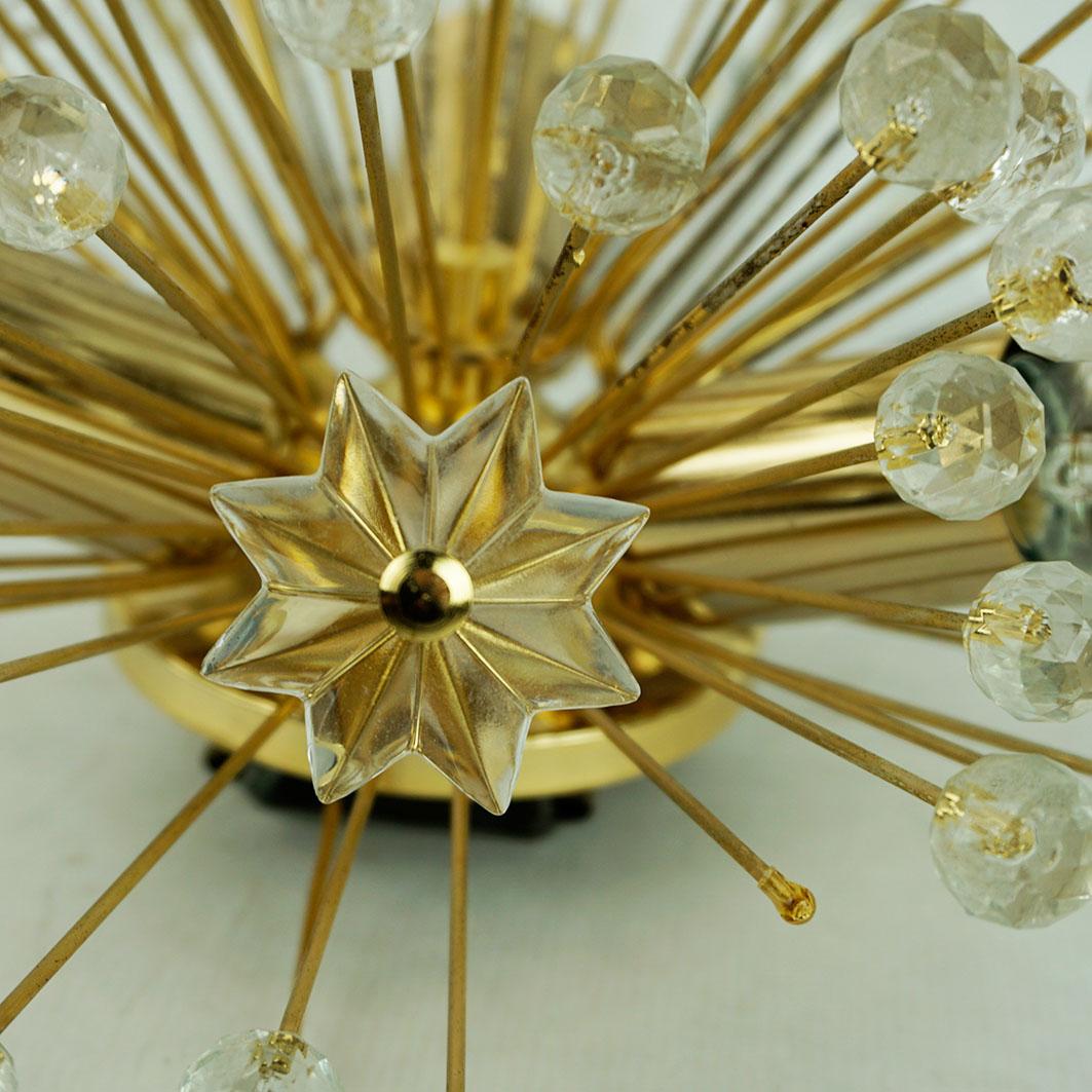 Austrian Midcentury Brass and Crystal Wall Lamp by E. Stejnar for Rupert Nikoll In Good Condition In Vienna, AT