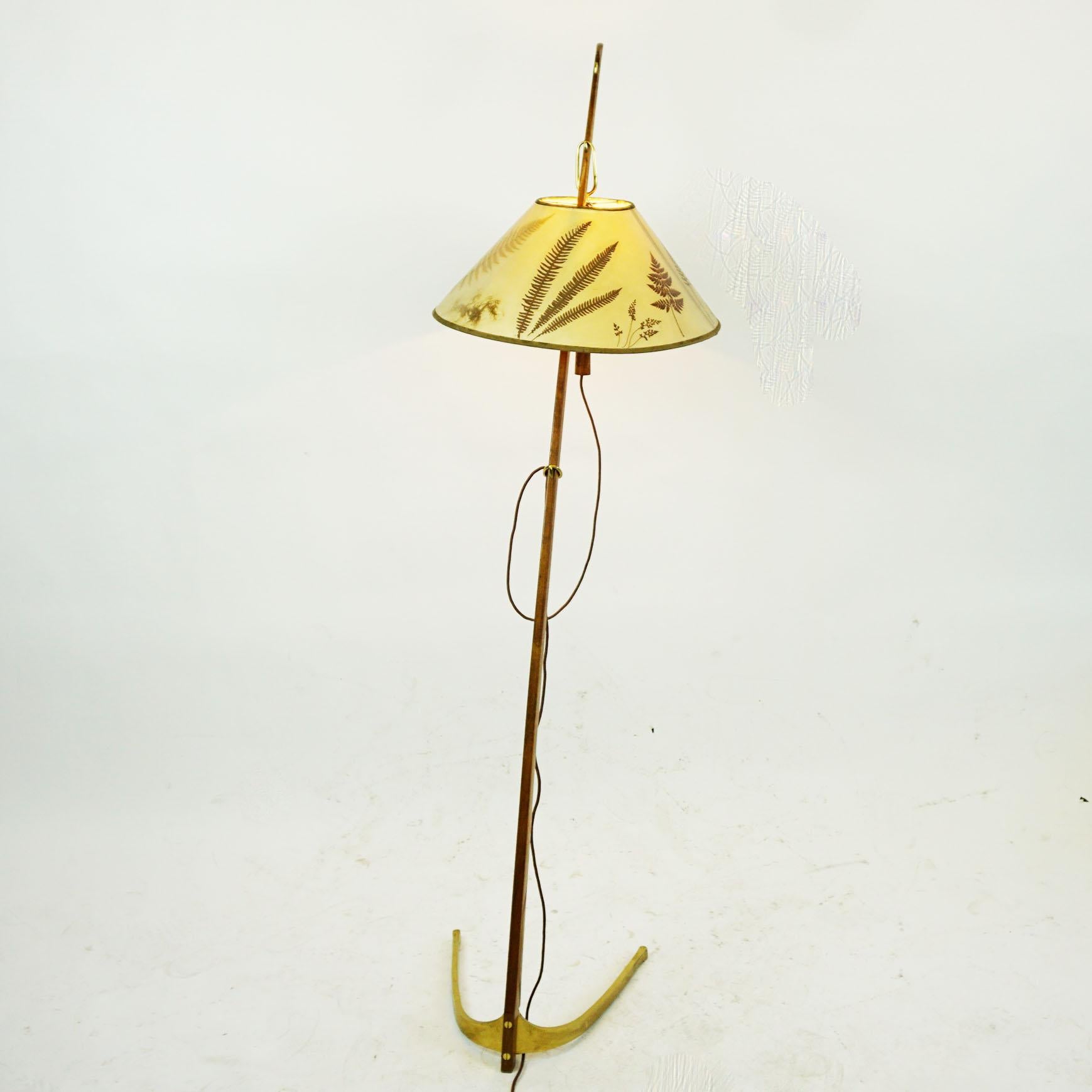 Austrian Midcentury Brass and Walnut Dornstab Floor Lamp by J. T. Kalmar 4
