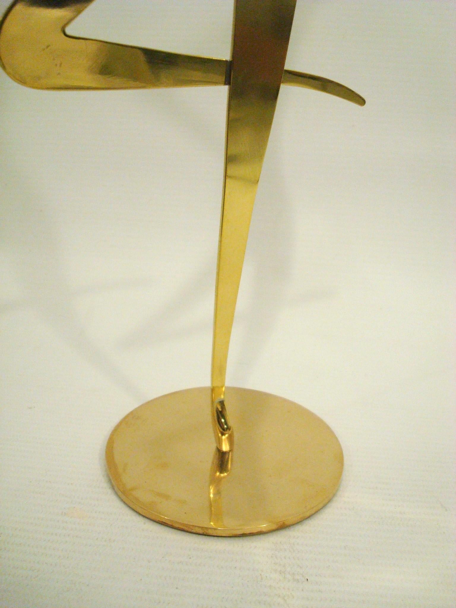 Austriaco Scultura austriaca di ginnasta femminile in ottone della metà del secolo scorso di Hagenauer in vendita
