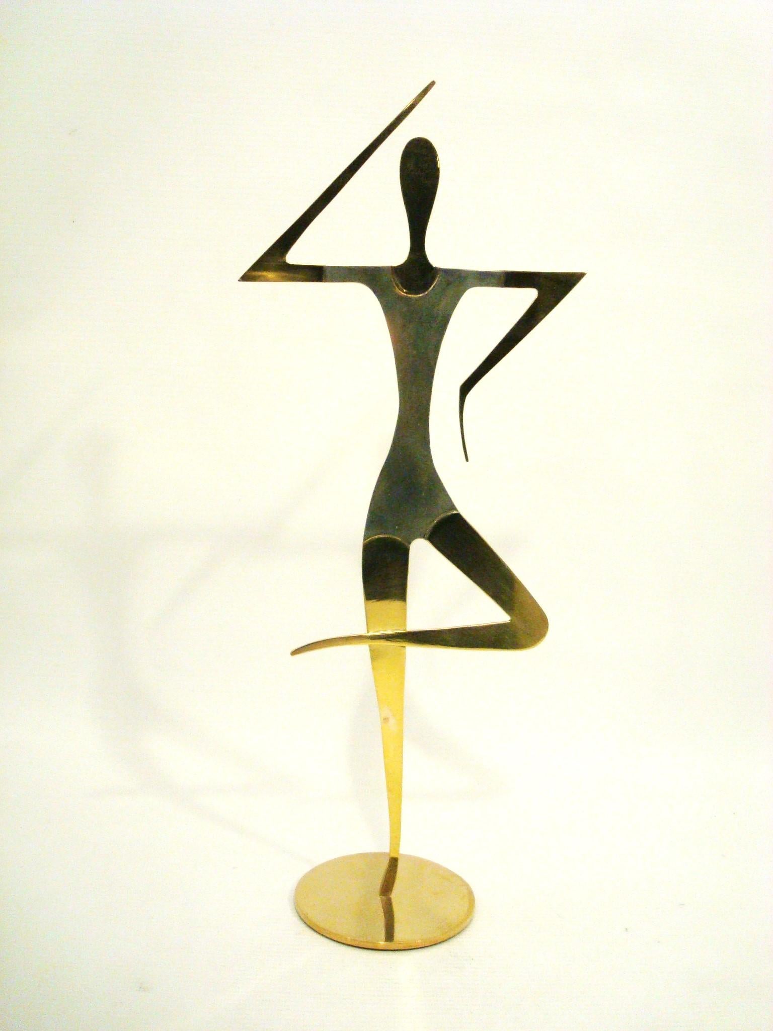 XX secolo Scultura austriaca di ginnasta femminile in ottone della metà del secolo scorso di Hagenauer in vendita