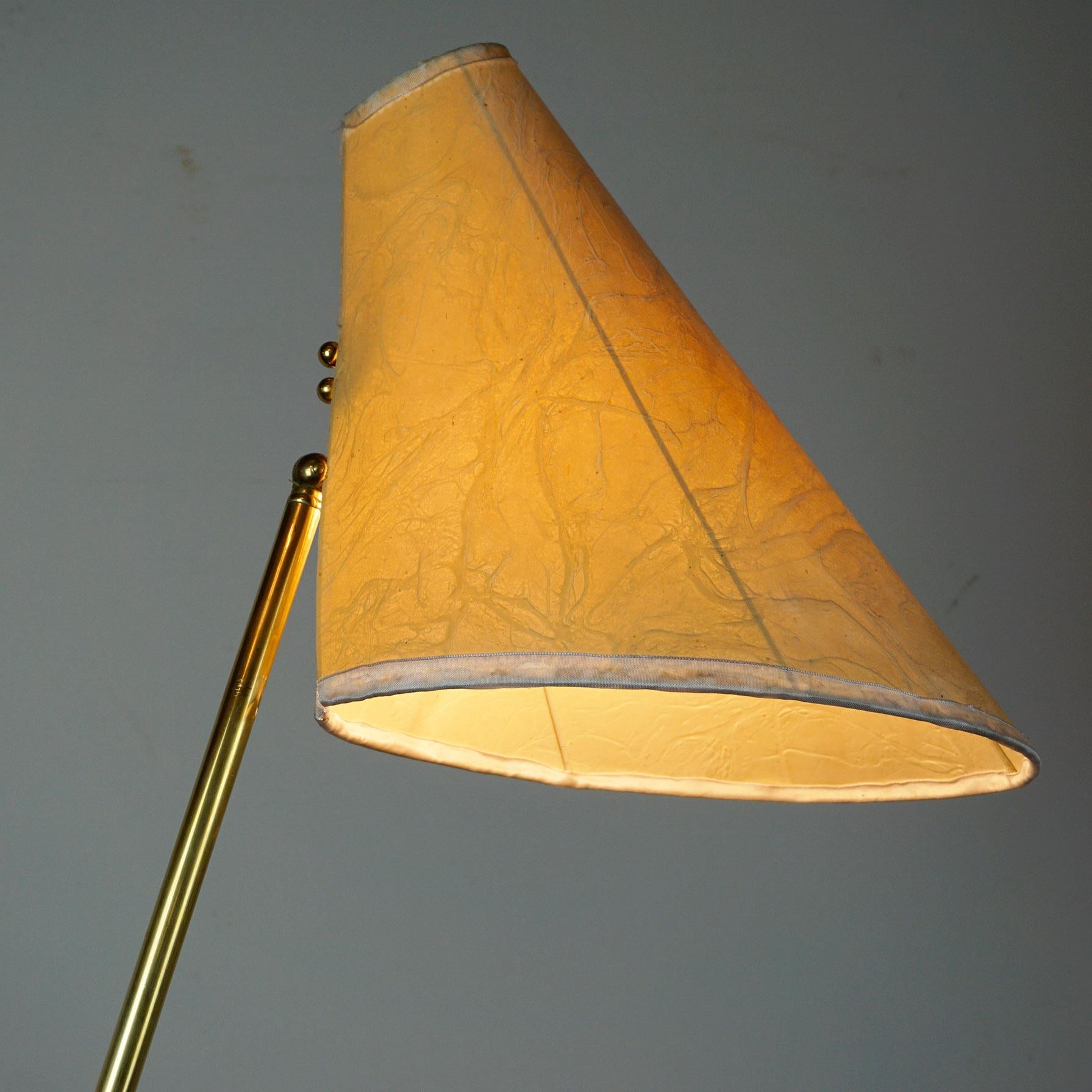 Austrian Midcentury Brass Floor Lamp in the Style of Rupert Nikoll In Good Condition In Vienna, AT