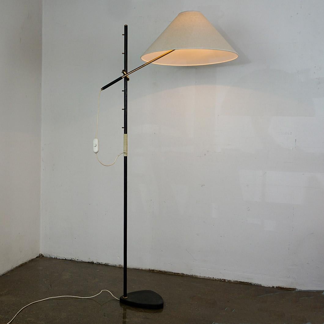 Austrian Midcentury Brass Floor Lamp Mod. 2097 Pelikan by J.T. Kalmar For Sale 8