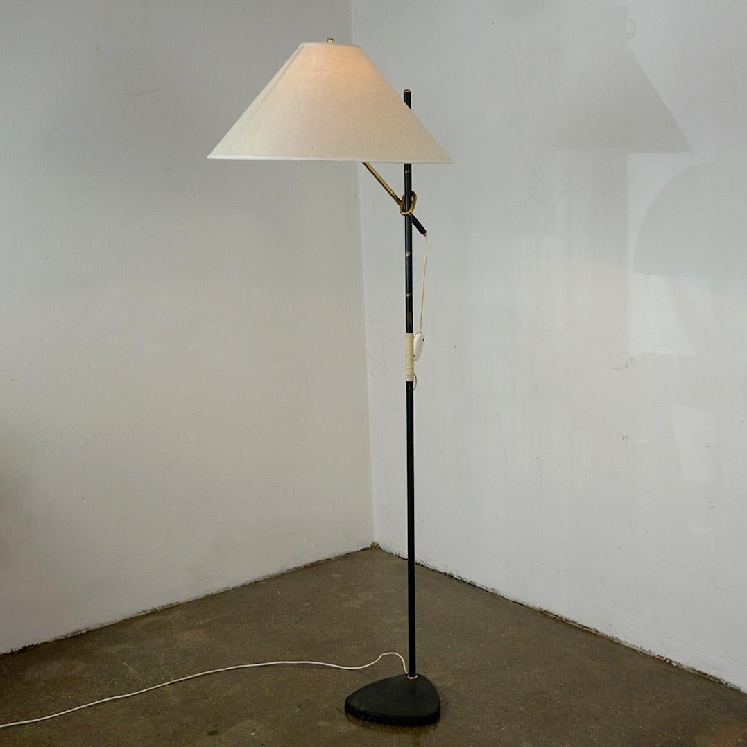 Austrian Midcentury Brass Floor Lamp Mod. 2097 Pelikan by J.T. Kalmar For Sale 9