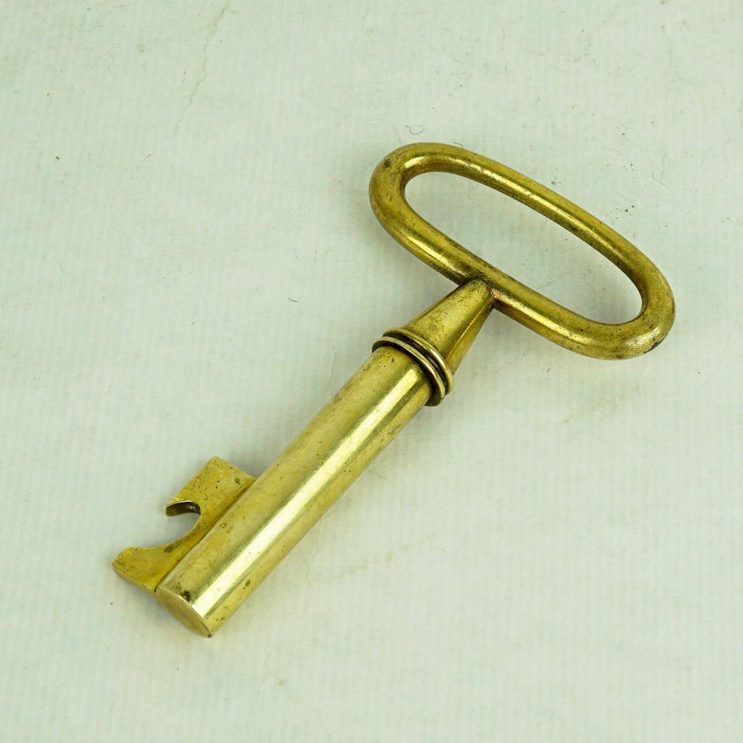 Austrian Midcentury Brass Key Corc Screw or Bottle Opener by Carl Auböck For Sale 1