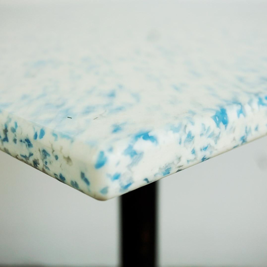 Table basse autrichienne du milieu du siècle dernier dans le style d'Oswald Haerdtl en vente 1