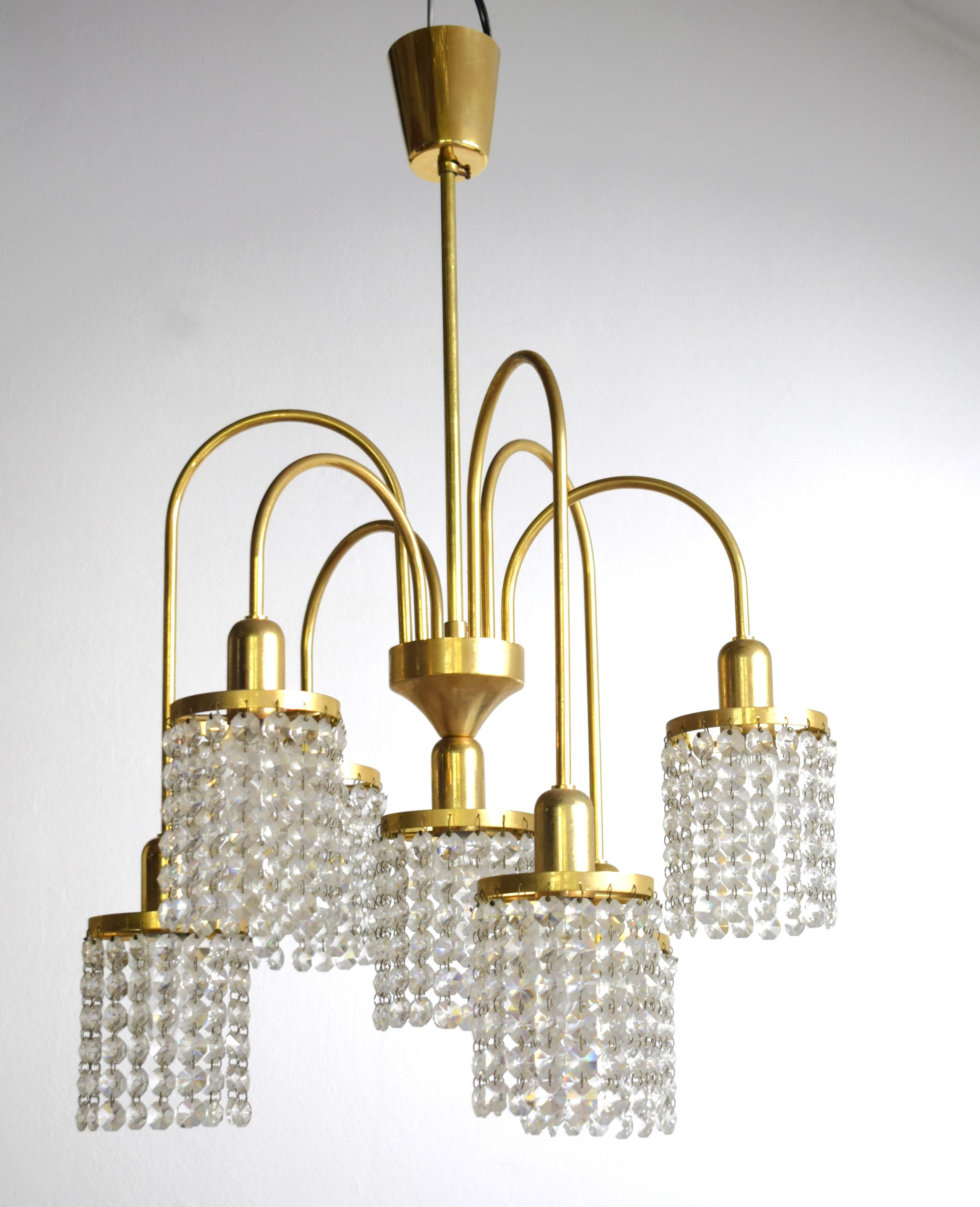 Hand-Crafted Austrian midcentury crystal lamp For Sale