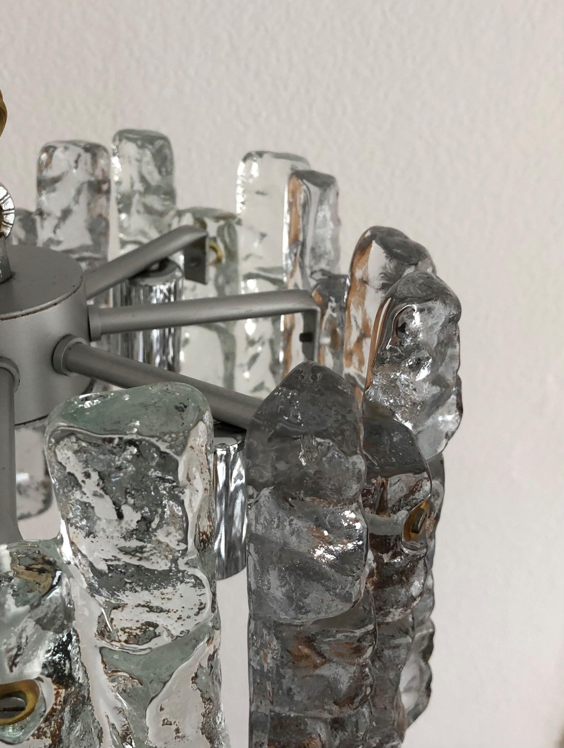 Austrian Midcentury Ice-Glass Blocks Chandelier by Kalmar, Model 
