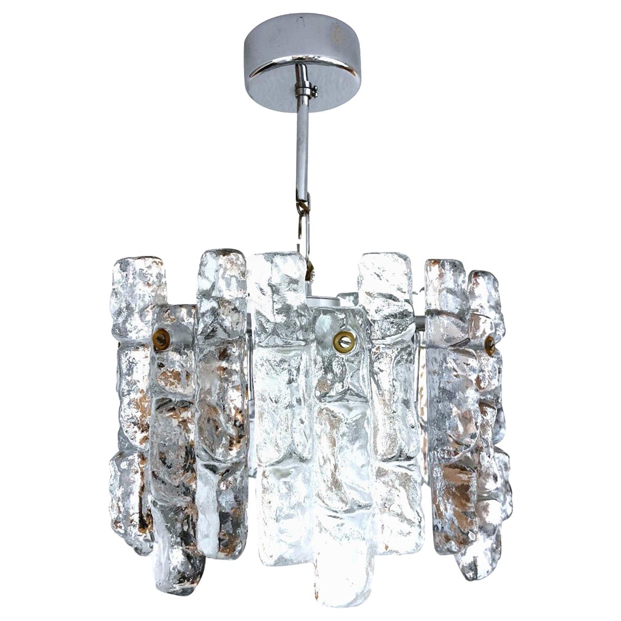 Lustre autrichien du milieu du siècle dernier en verre glacé à blocs par Kalmar, modèle « Sierra », 1970 en vente
