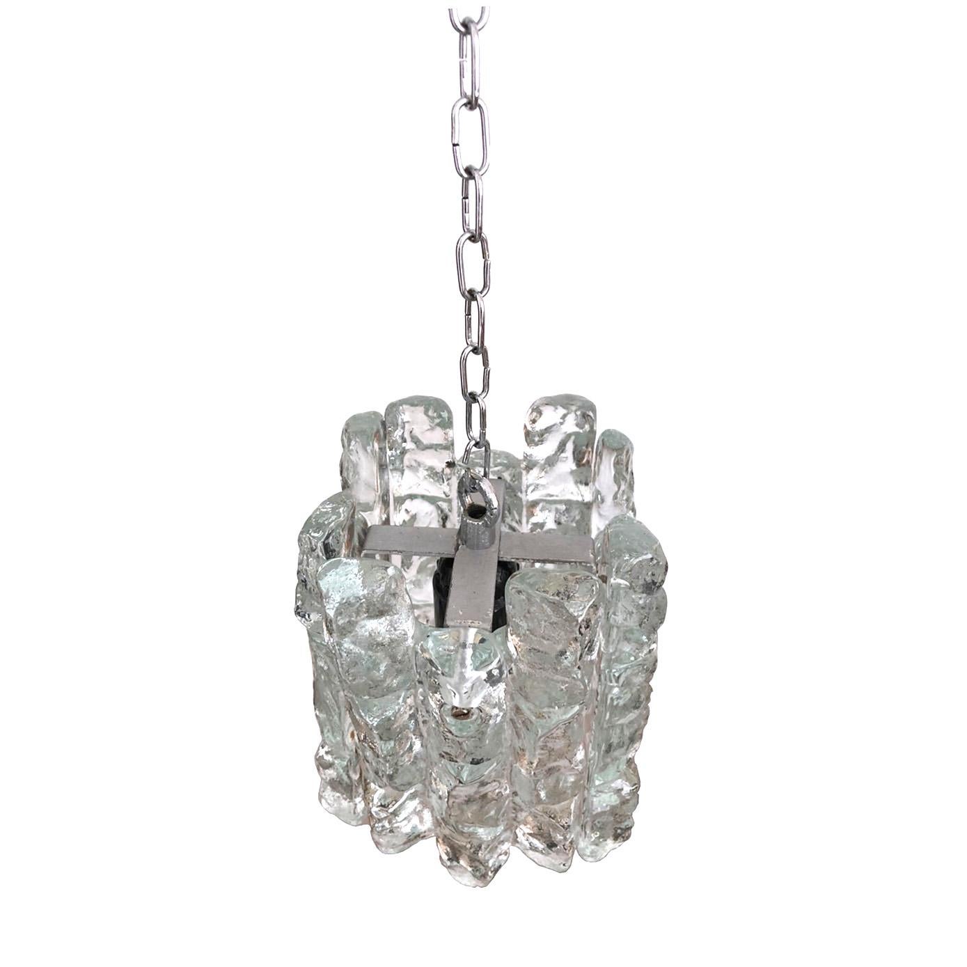 Austrian Midcentury Ice-Glass cascading Chandelier by Kalmar, 1970s In Good Condition In Badajoz, Badajoz