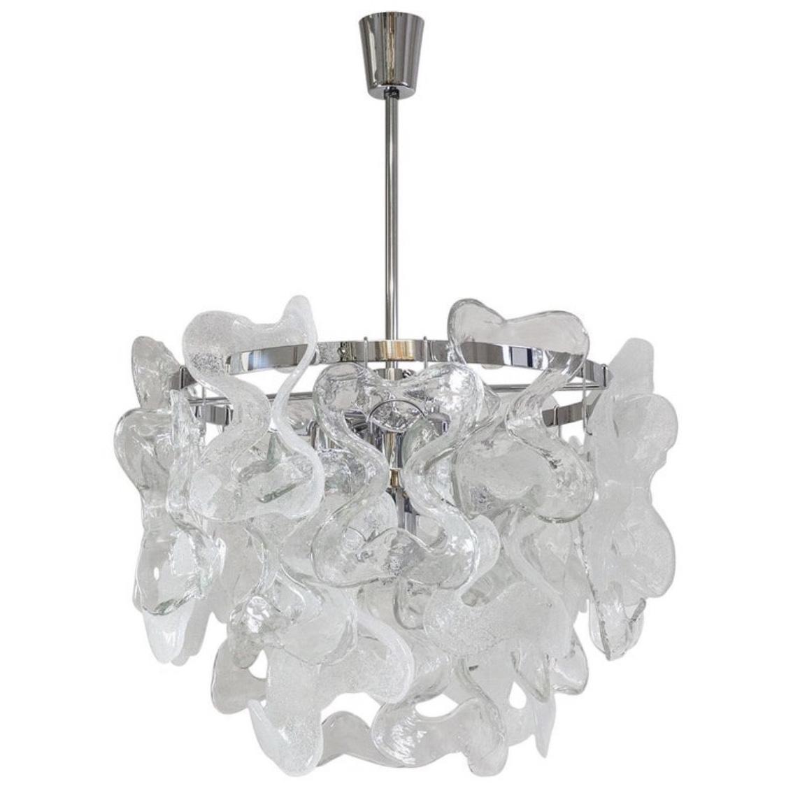 Meraviglioso, stupendo e grande lampadario austriaco di metà secolo degli anni '70, modello 