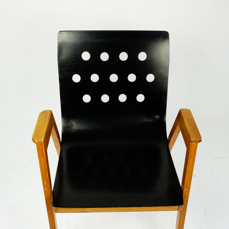 Austrian Midcentury Roland Rainer Beech Stacking Armchairs In Good Condition For Sale In Vienna, AT