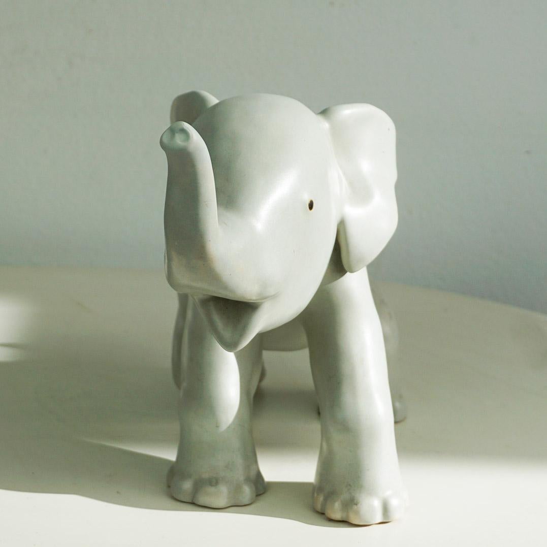 Austriaco Elefante austriaco in ceramica Wienerberger di metà secolo in vendita