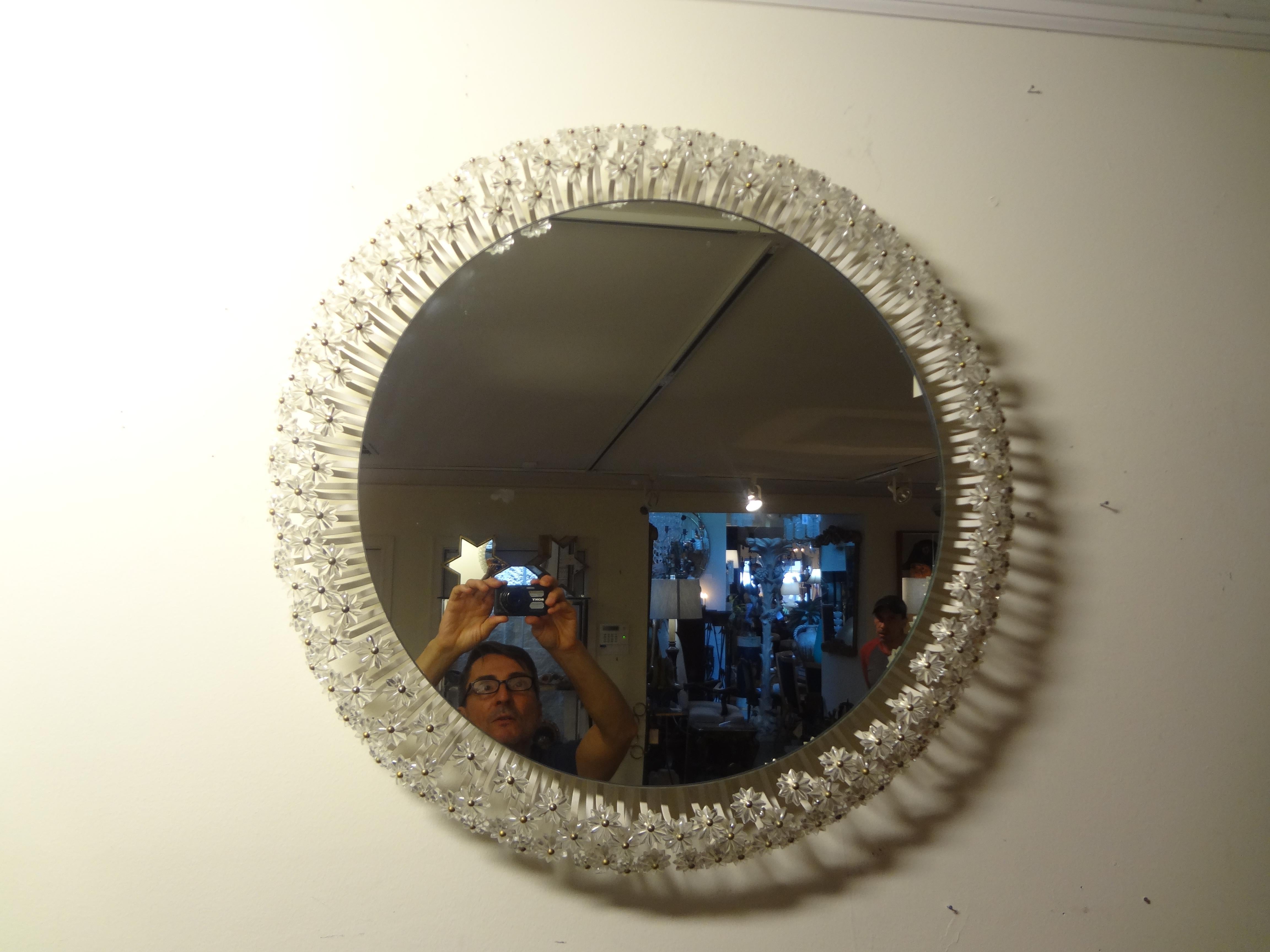 Verre Miroir autrichien avec fleurs de verre par Emil Stejnar pour Rupert Nikoll en vente