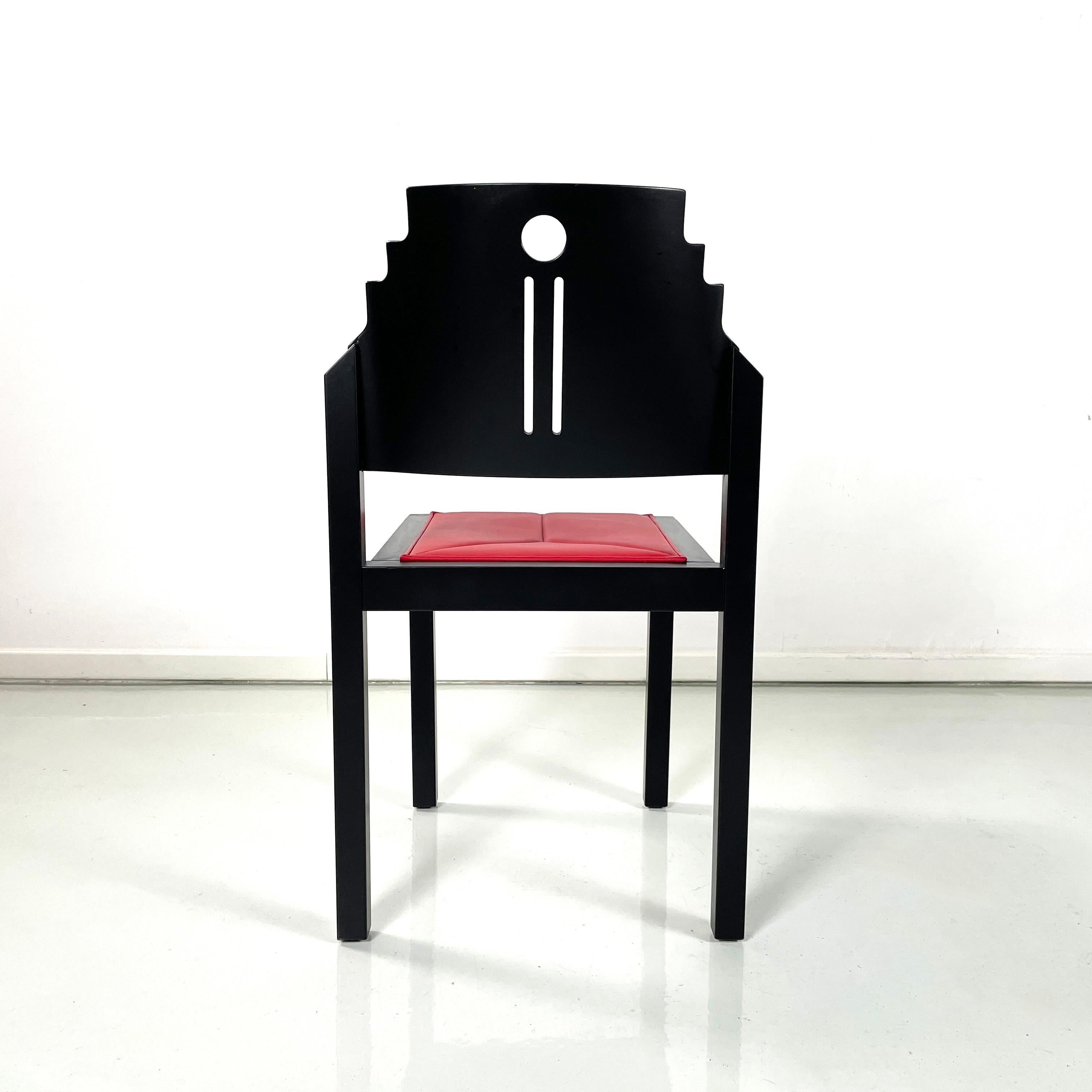 Österreichische moderne Stühle aus schwarzem Holz und rotem Leder von Thonet, 1990er Jahre (Austrian) im Angebot