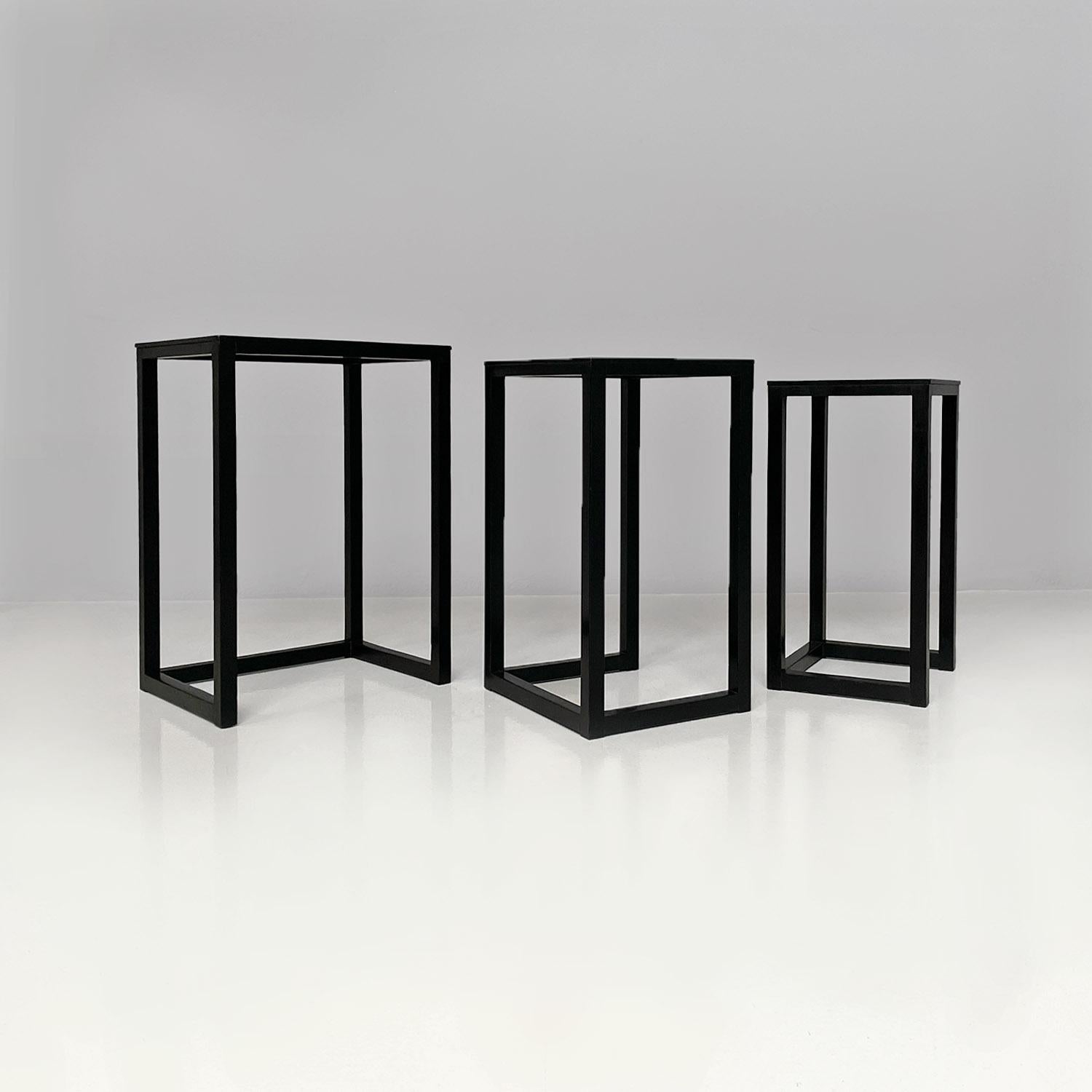 Österreichische moderne Satztische Couchtische aus massiver Esche, Josef Hoffman, Wittmann 2000 (21. Jahrhundert und zeitgenössisch) im Angebot