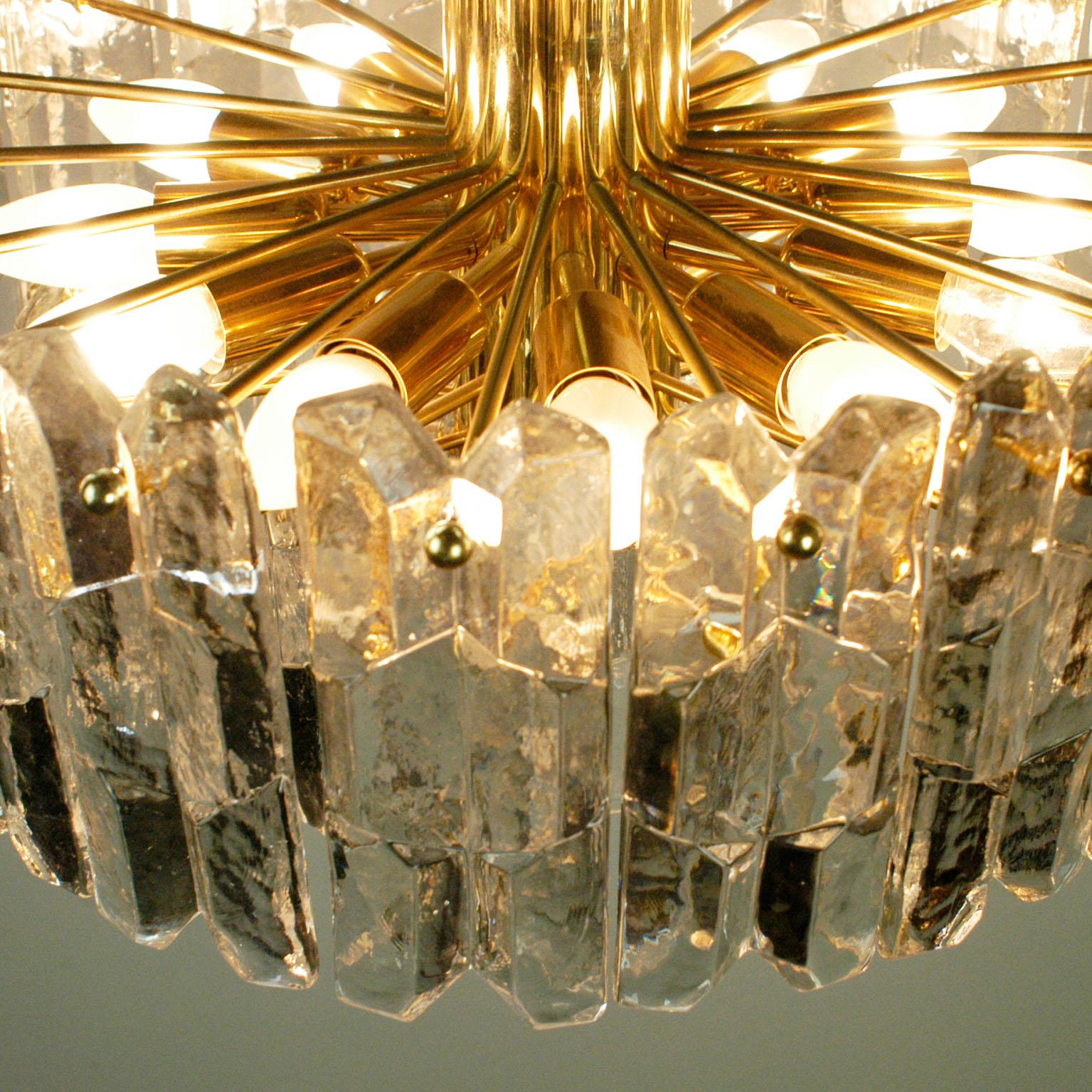 Austrian Modernist Crystal and Gilt Brass Chandelier Palazzo by J. T. Kalmar 2