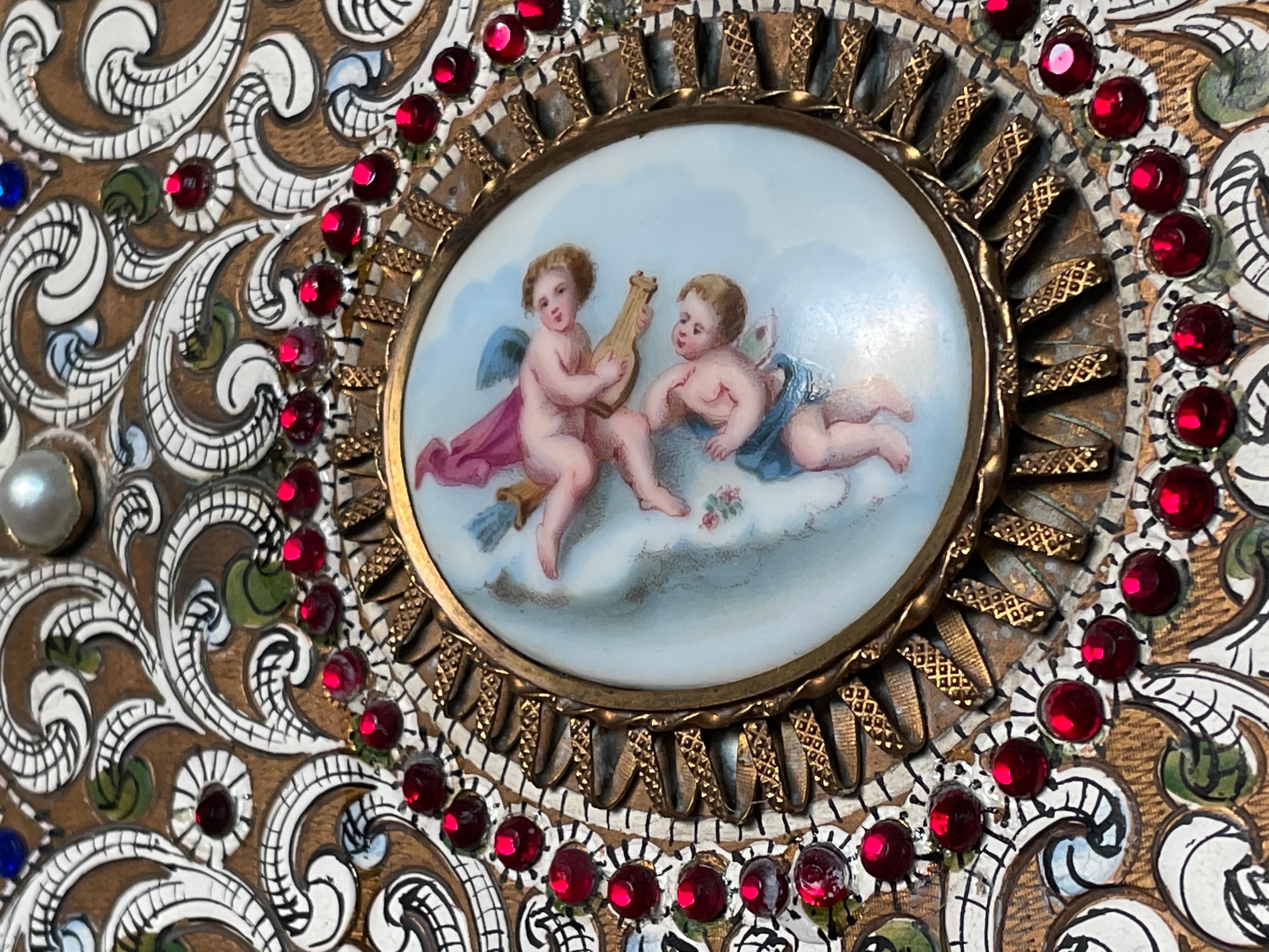 Österreichische maurische Revival emailliert & graviert & Bejeweled Messing drei Falten Spiegel (Porzellan) im Angebot