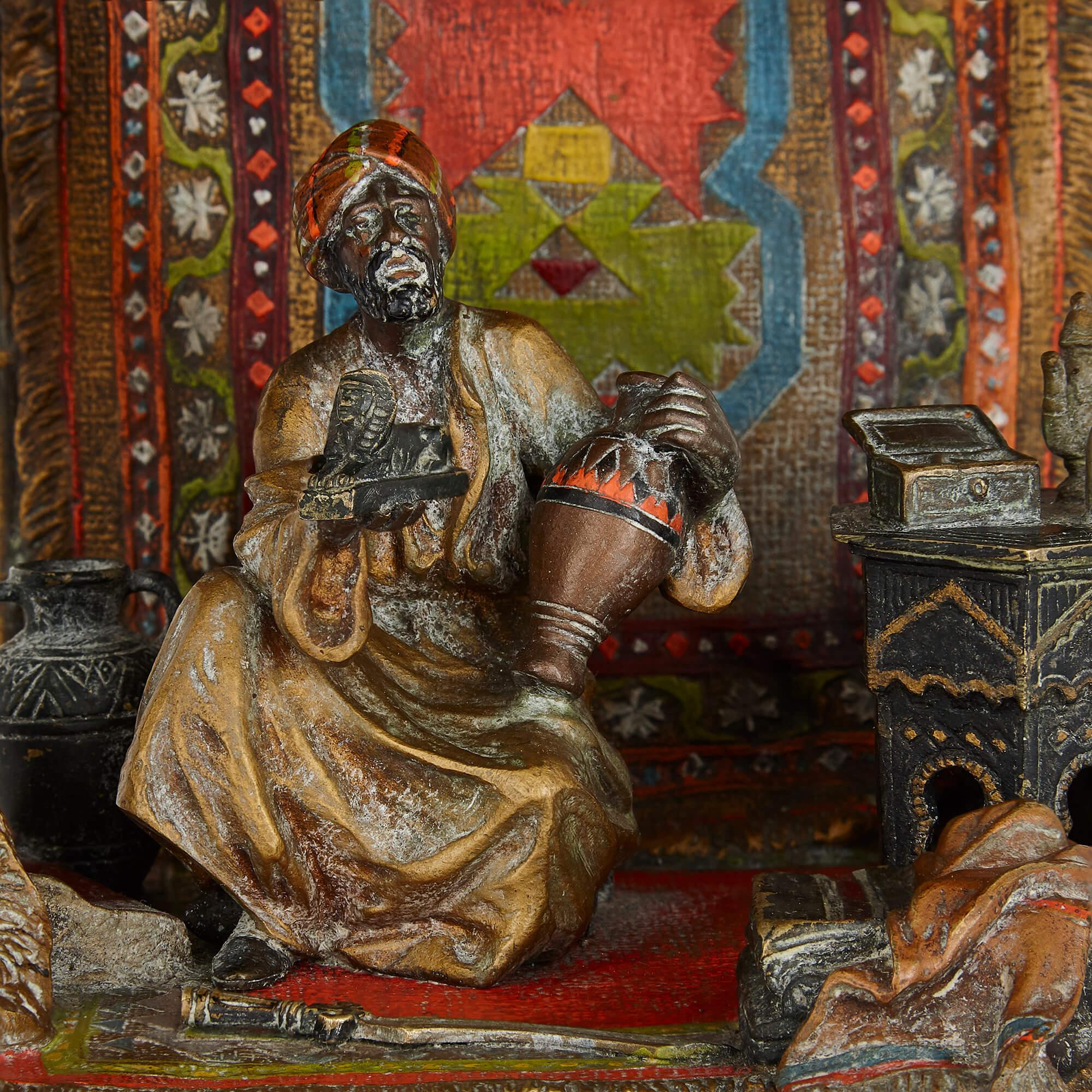Peint à froid Lampe figurative orientaliste autrichienne en bronze peint à froid en vente